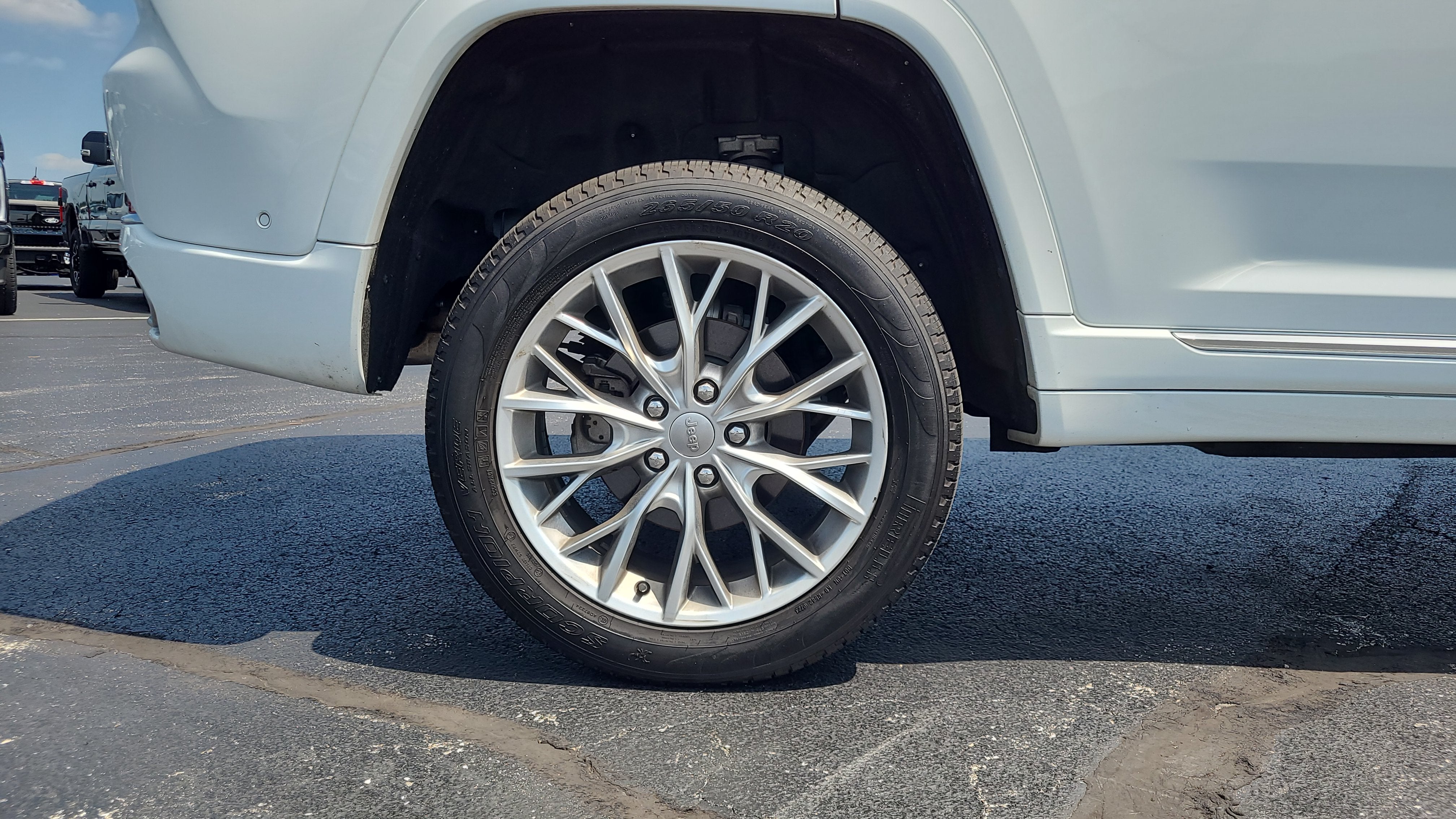 2023 Jeep Grand Cherokee Summit