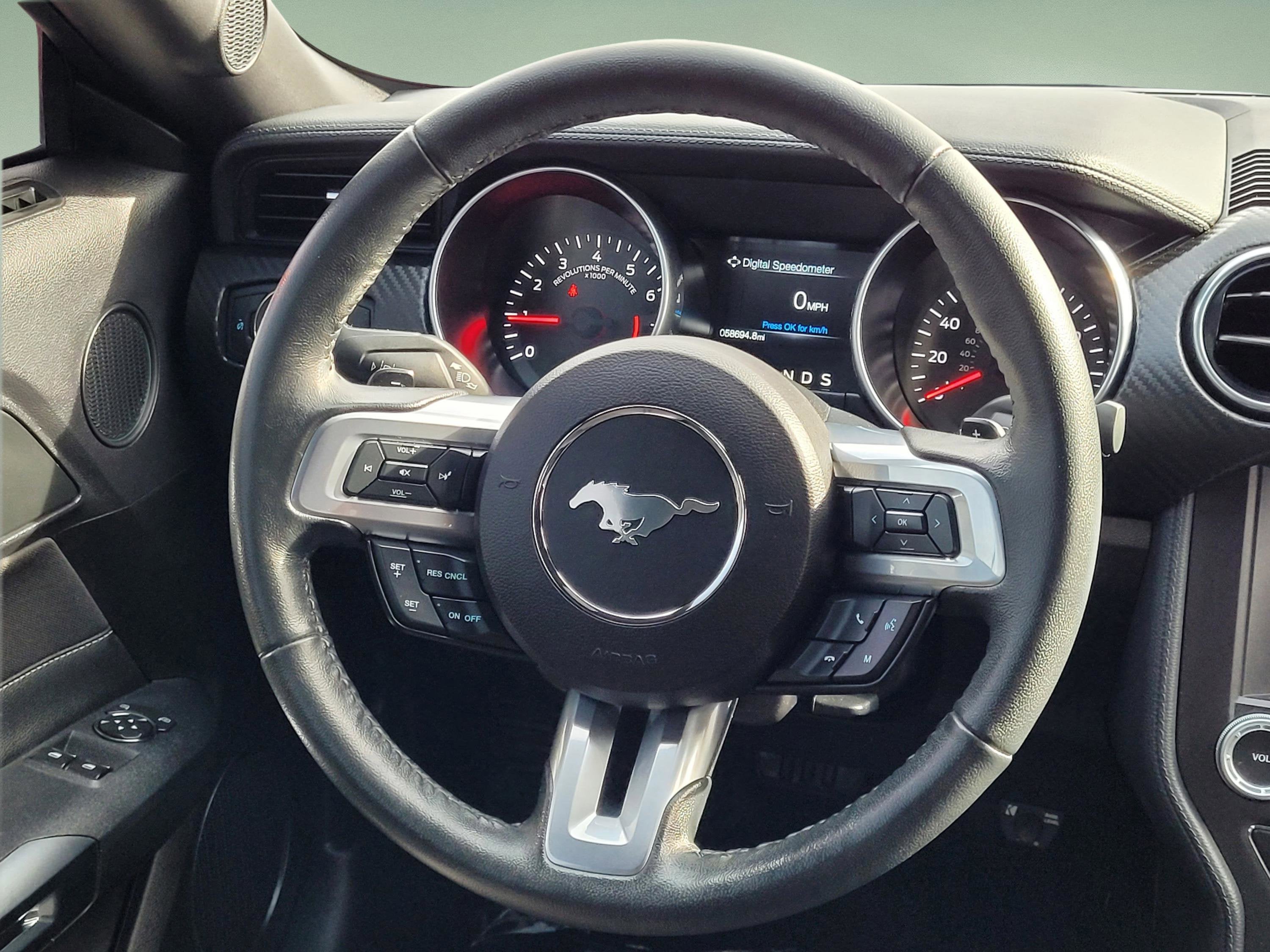 2021 Ford Mustang EcoBoost