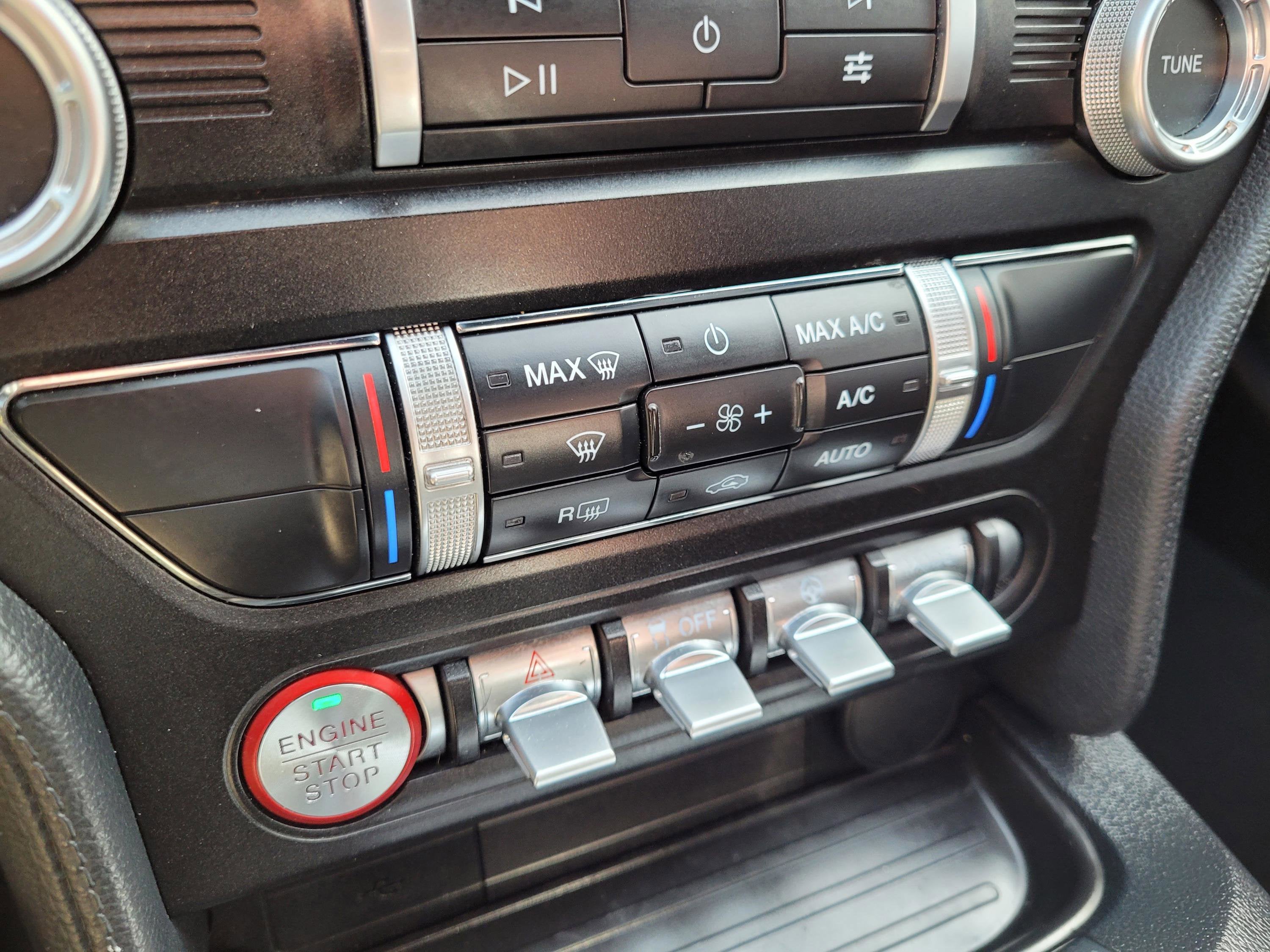 2021 Ford Mustang EcoBoost