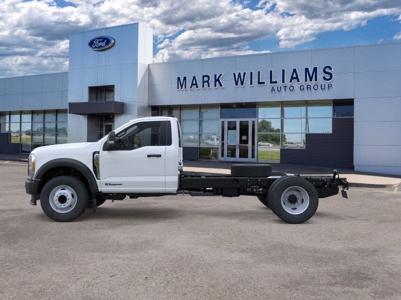 2025 Ford F-600SD XL