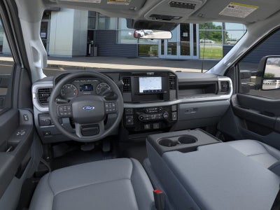 2025 Ford F-600SD XL