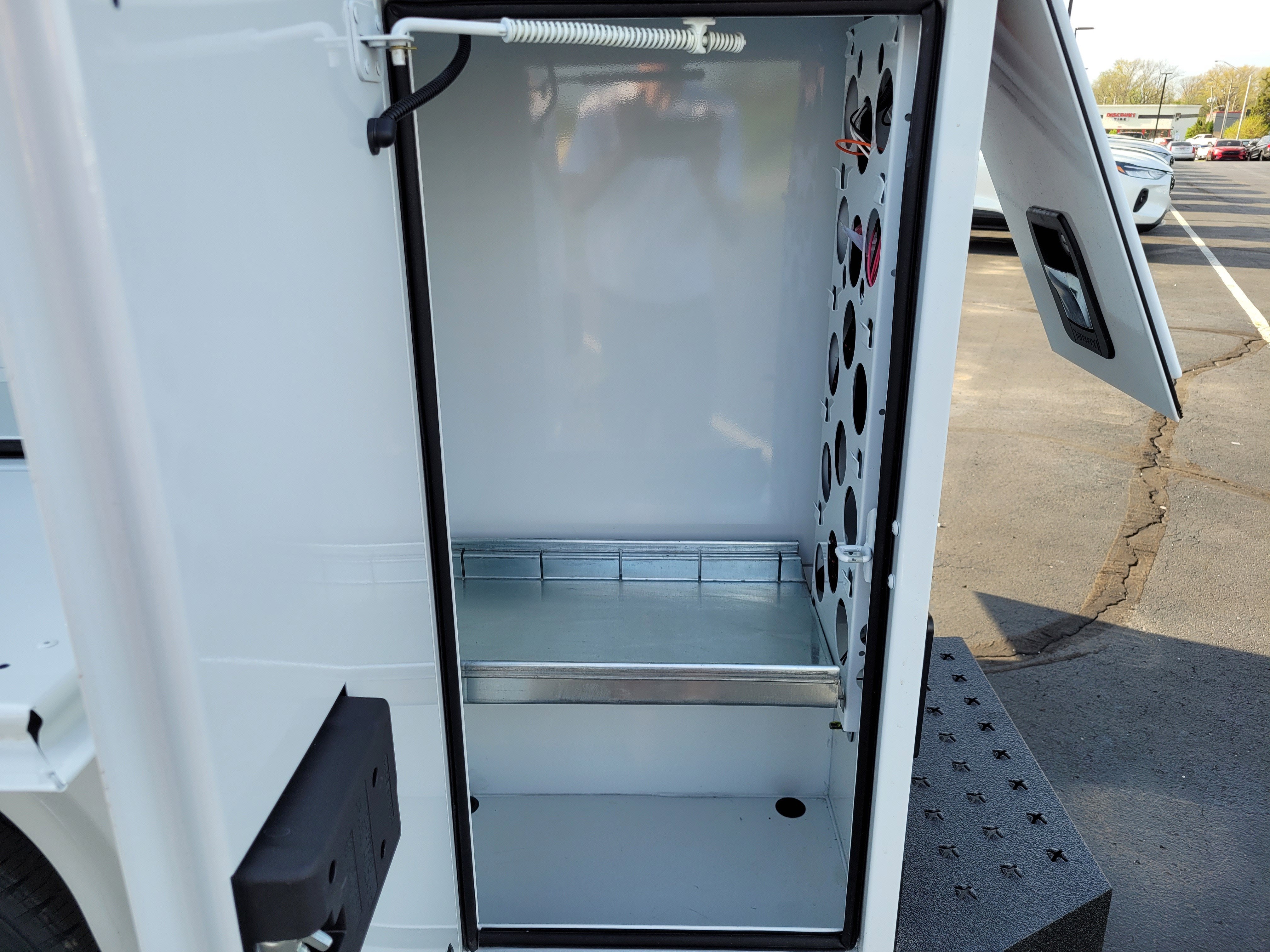 2026 Ford E-350SD Base Cutaway
