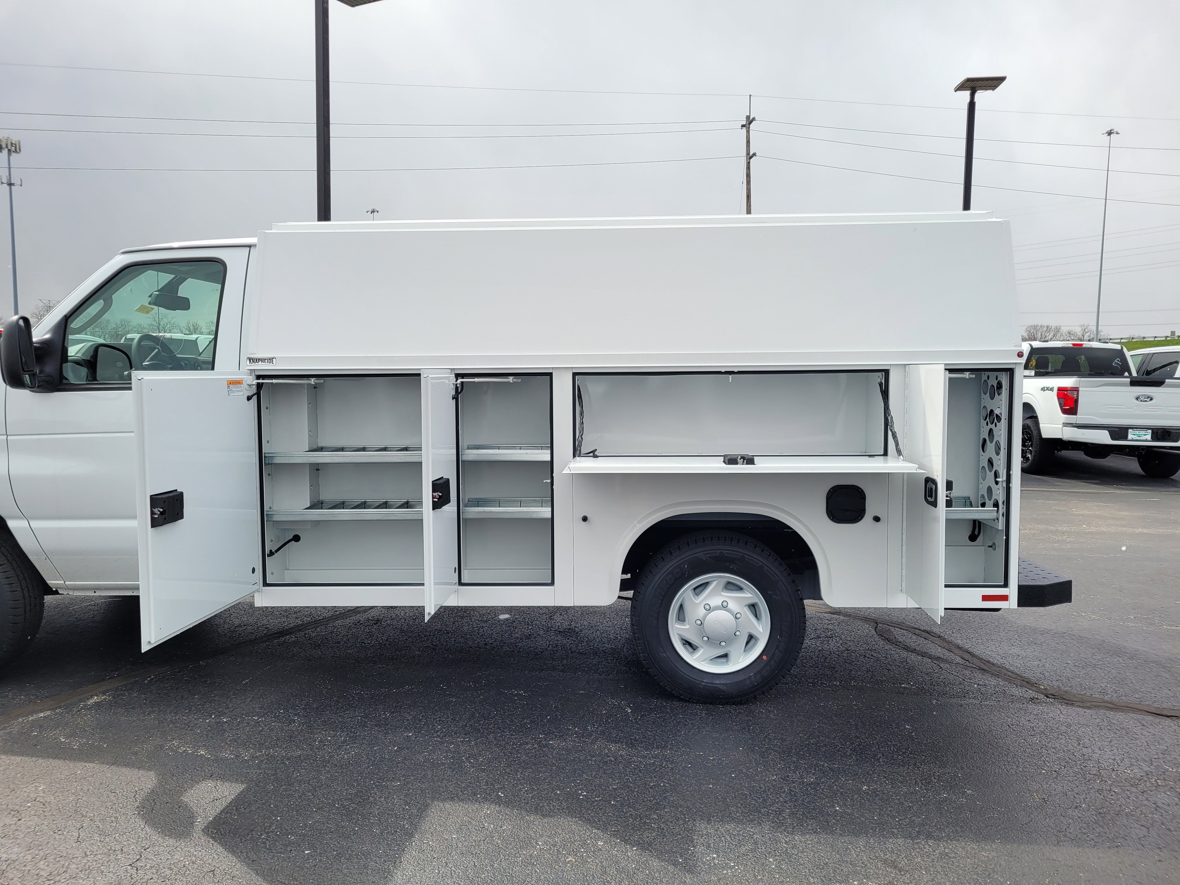 2026 Ford E-350SD Base Cutaway