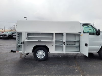 2026 Ford E-350SD Base Cutaway