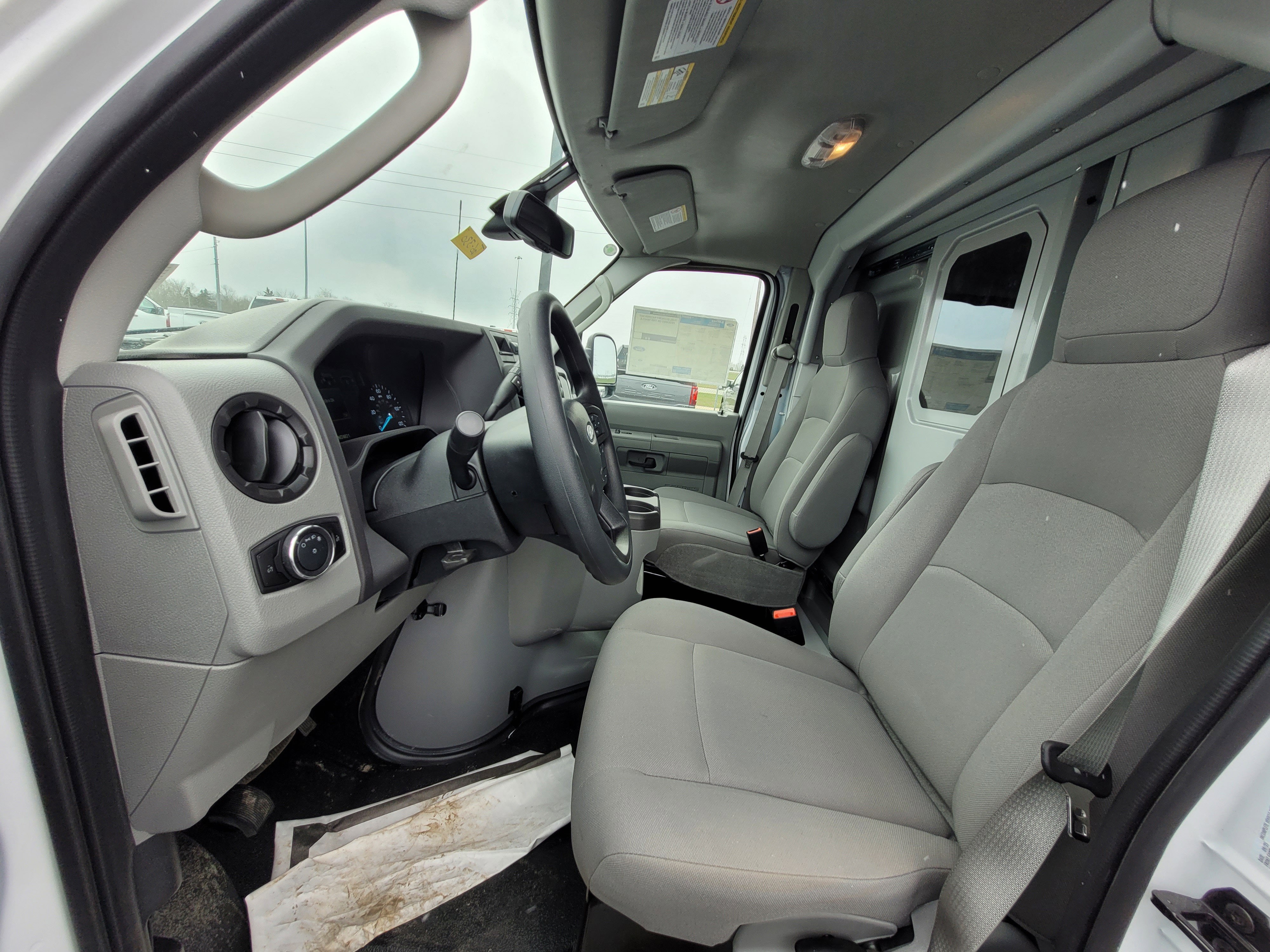 2026 Ford E-350SD Base Cutaway