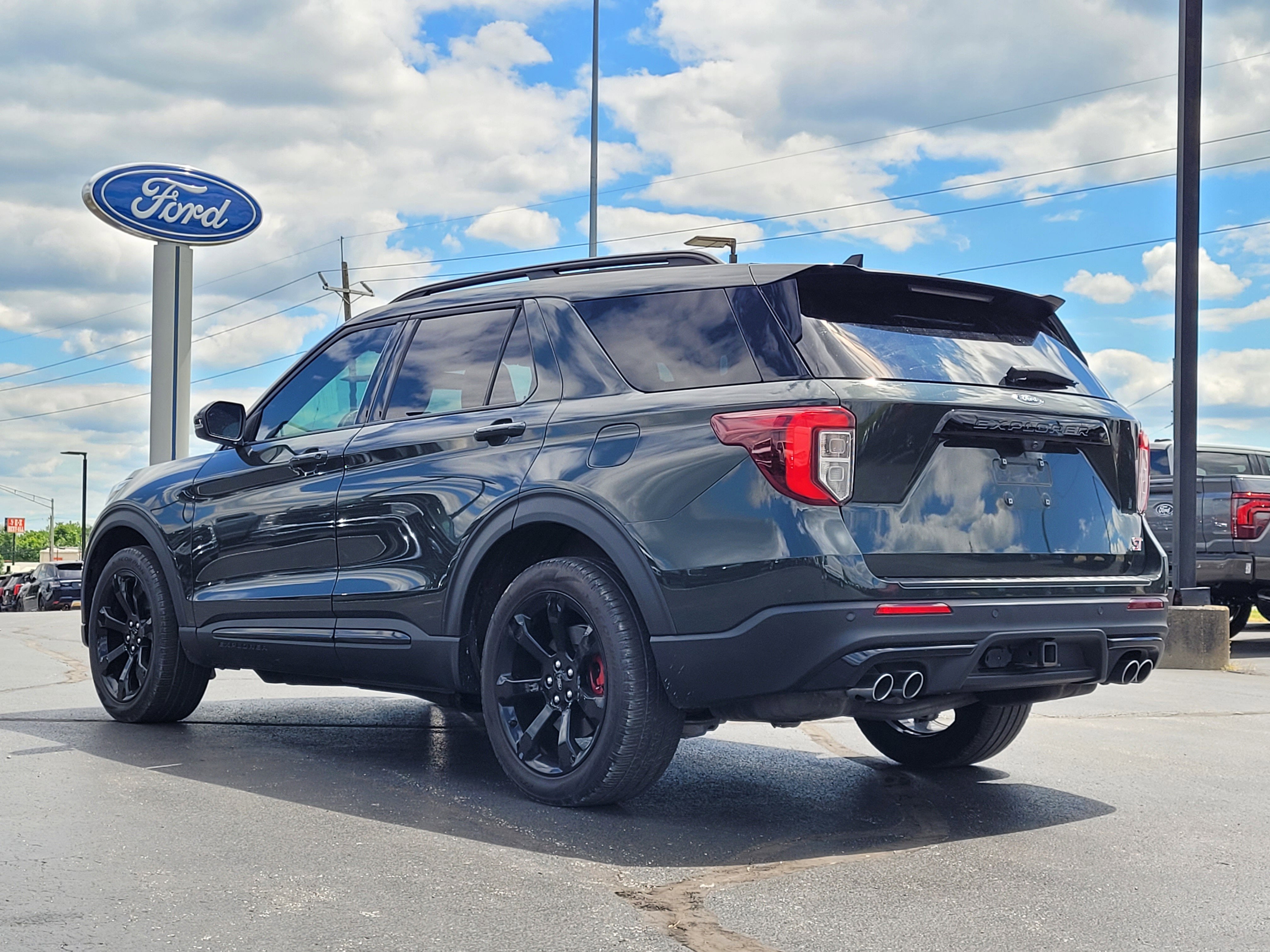 2023 Ford Explorer ST