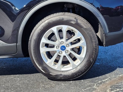 2022 Ford Escape Hybrid SE
