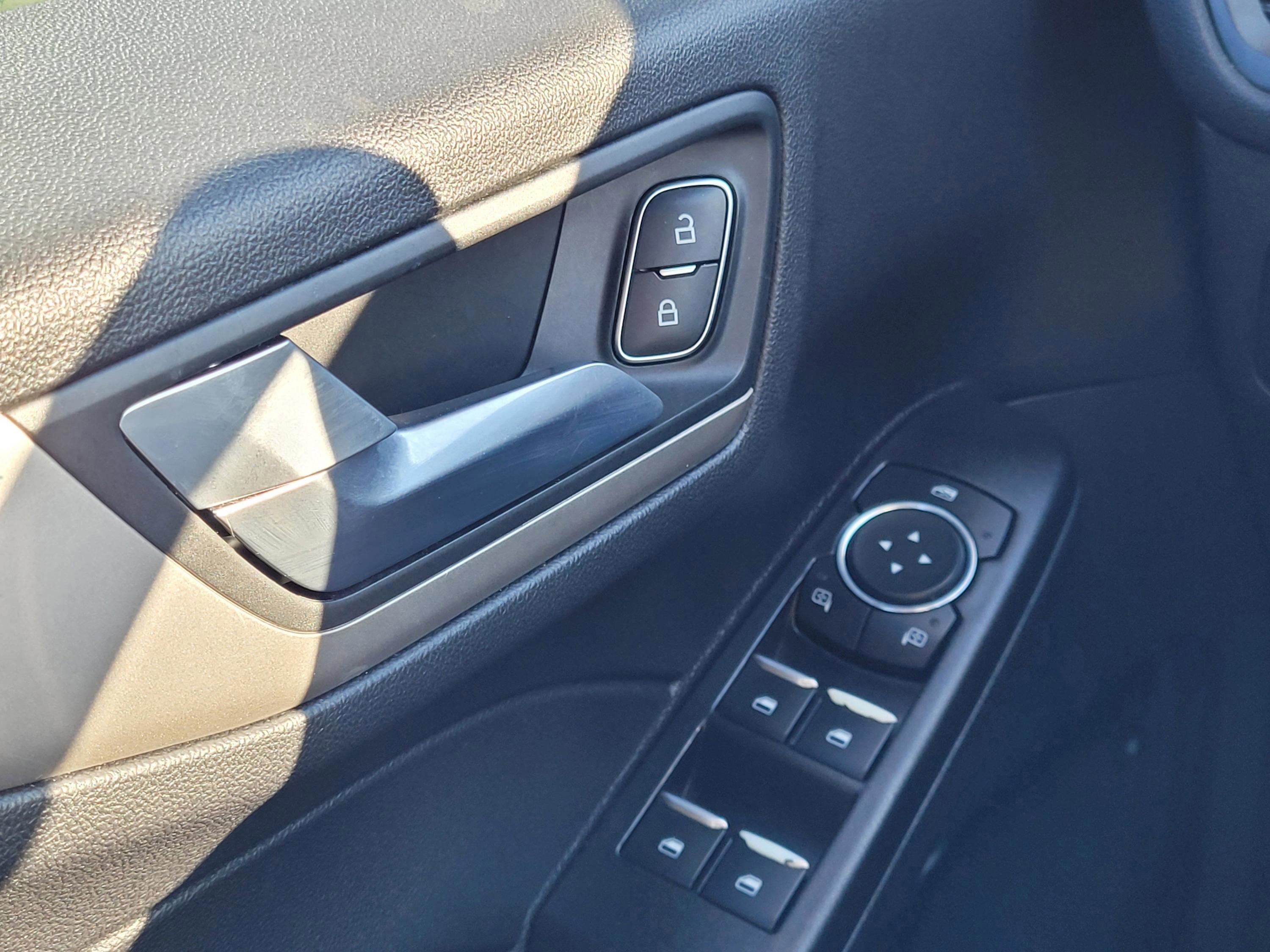 2021 Ford Escape Hybrid SEL