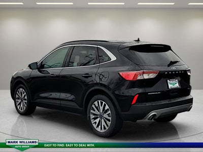 2022 Ford Escape Hybrid Titanium