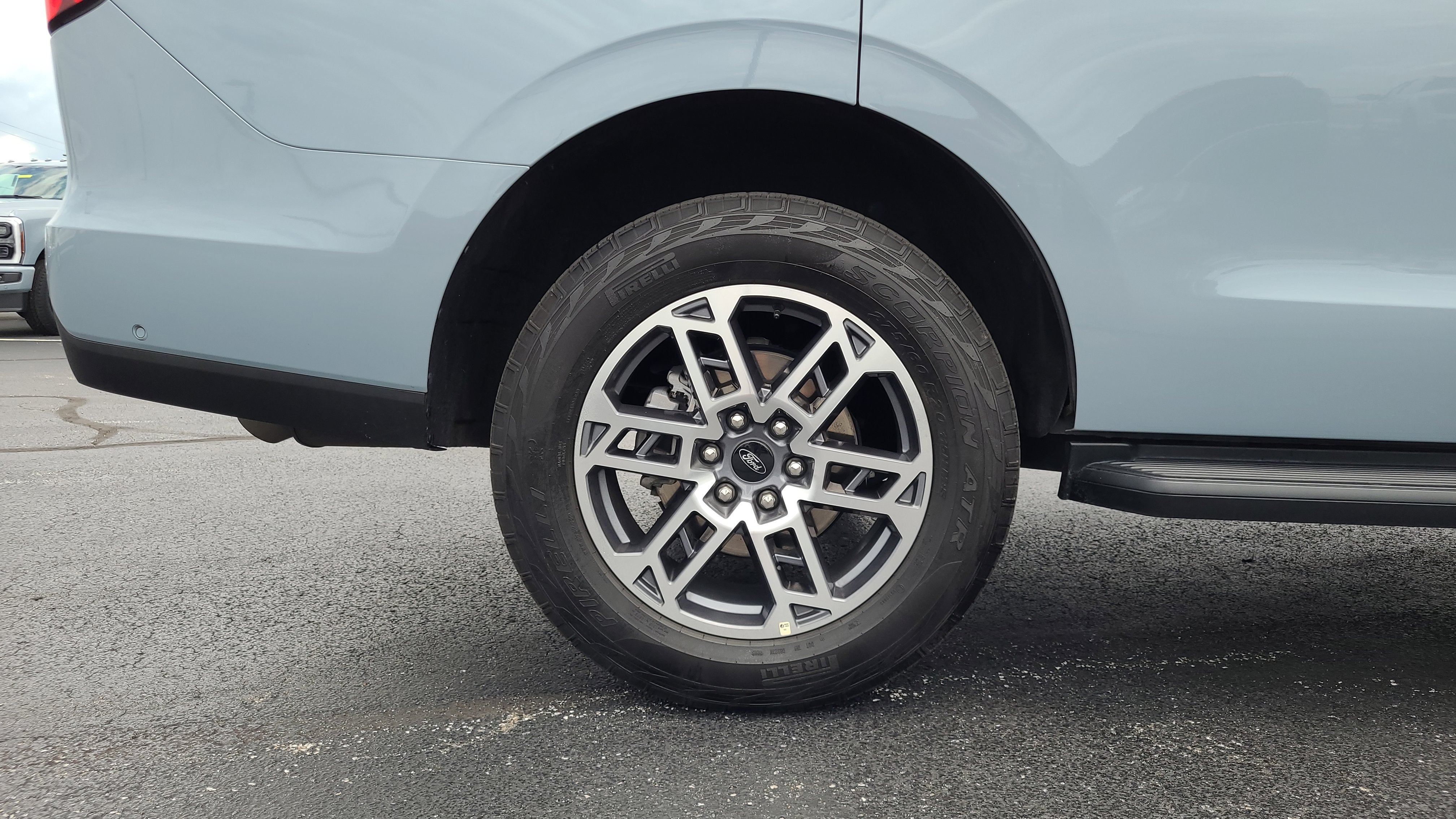 2025 Ford Expedition Active