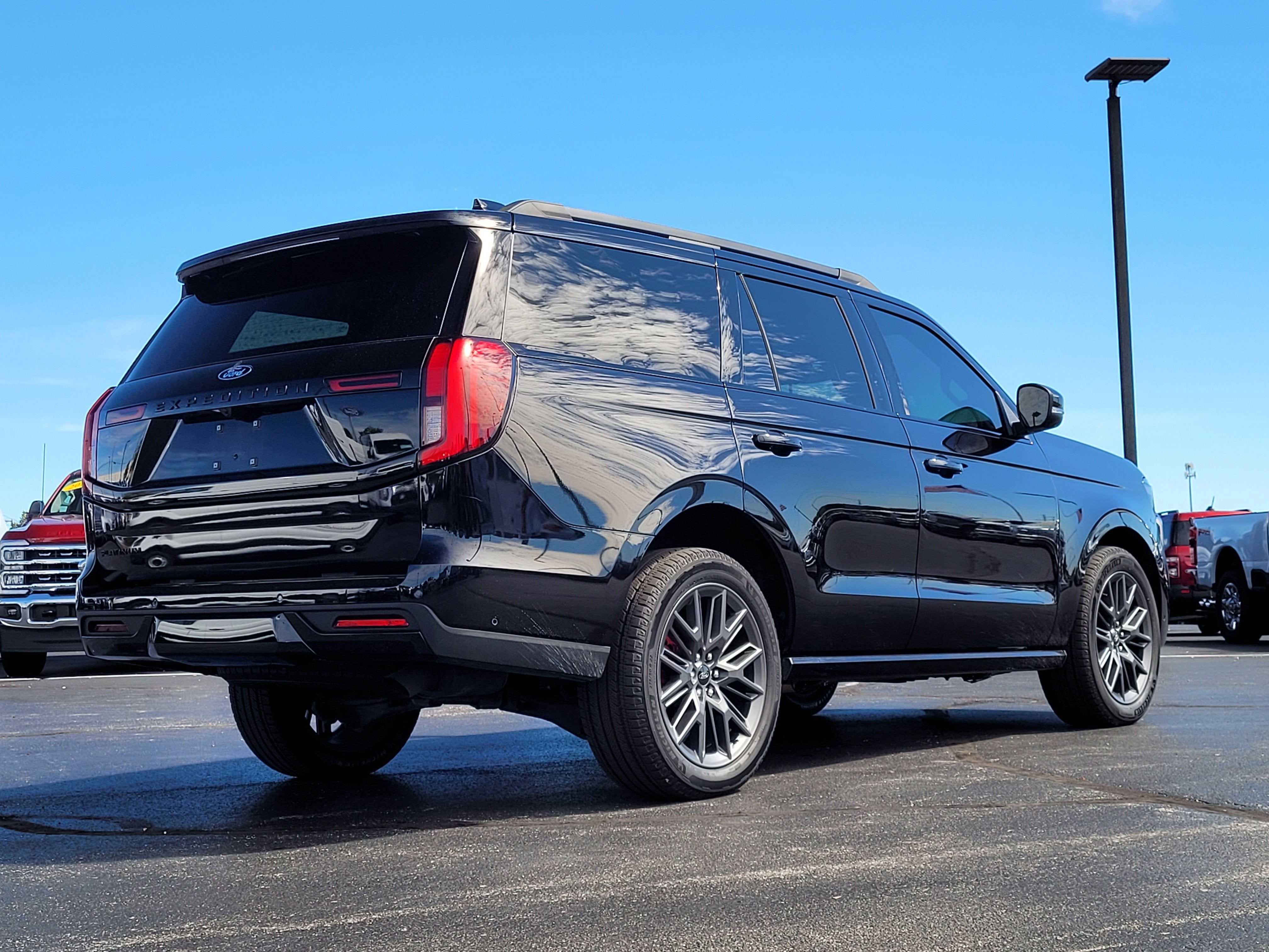 2025 Ford Expedition Platinum