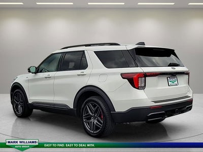 2025 Ford Explorer ST-Line