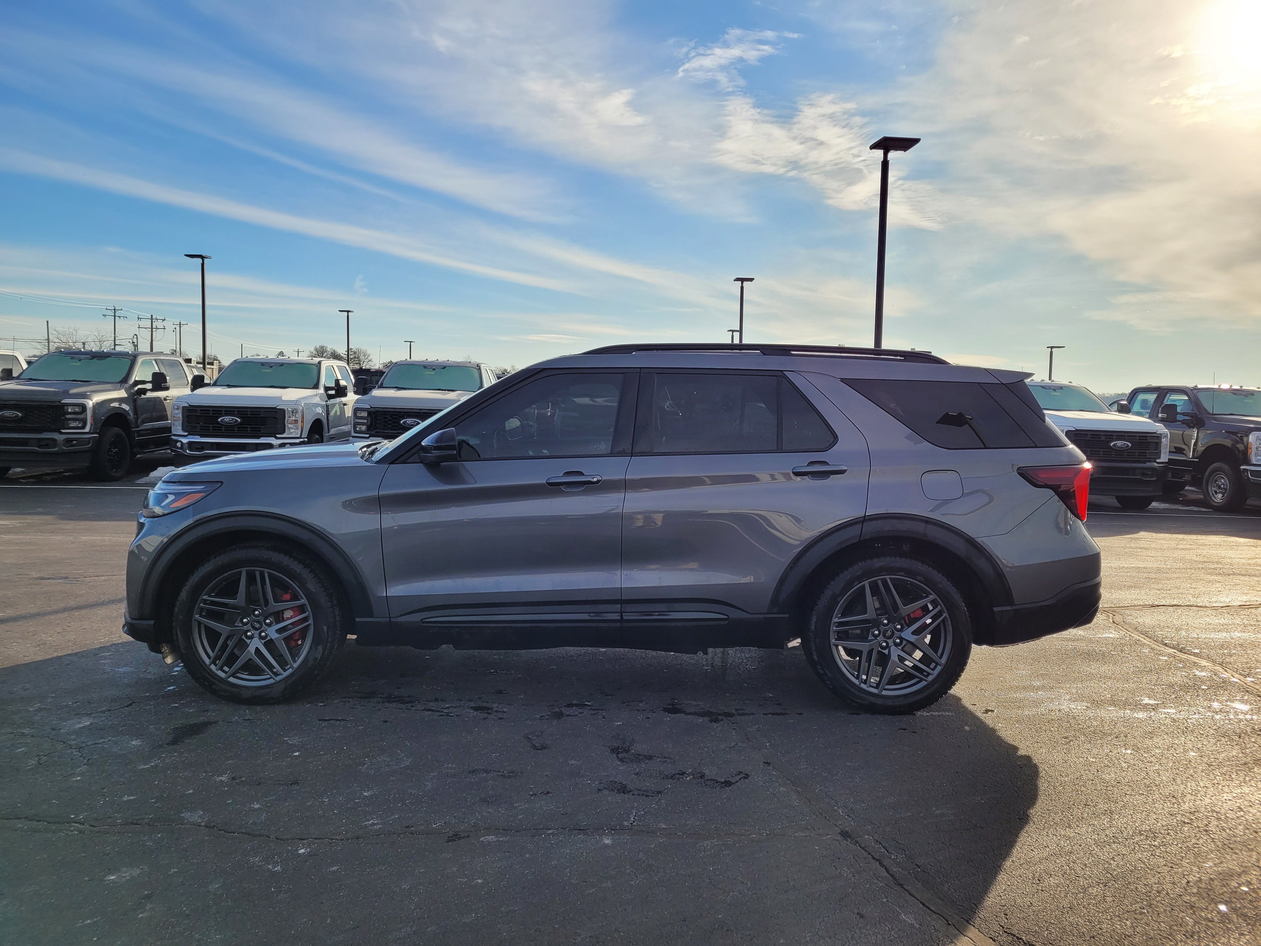 2025 Ford Explorer ST