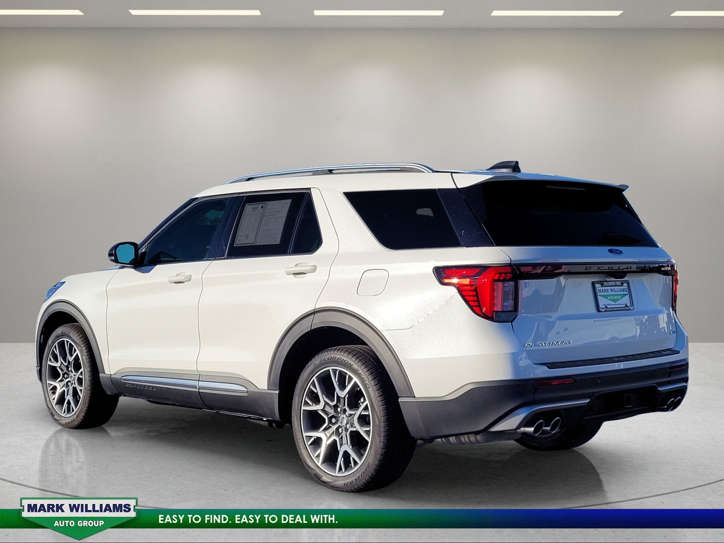 2025 Ford Explorer Platinum