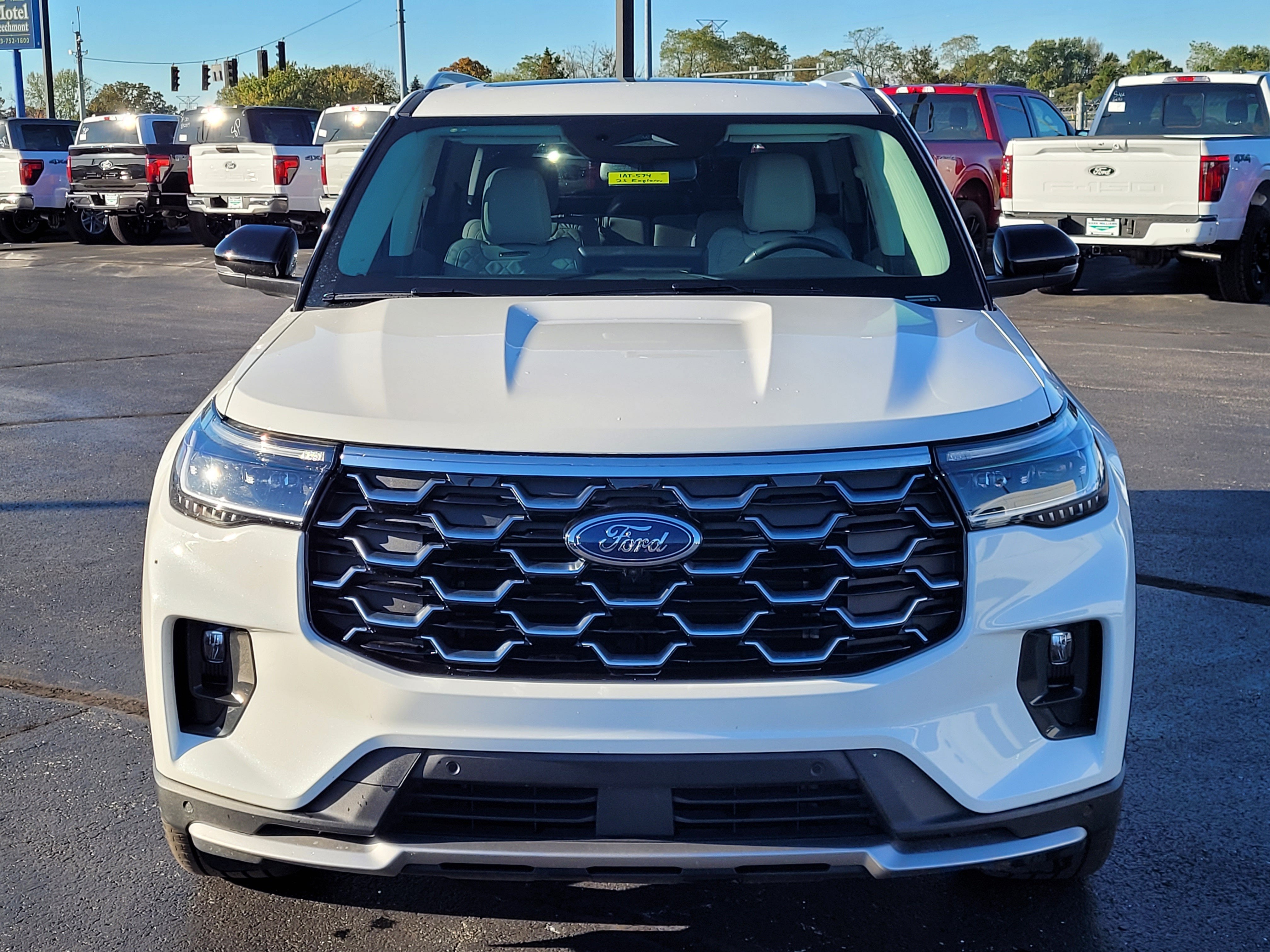 2025 Ford Explorer Platinum