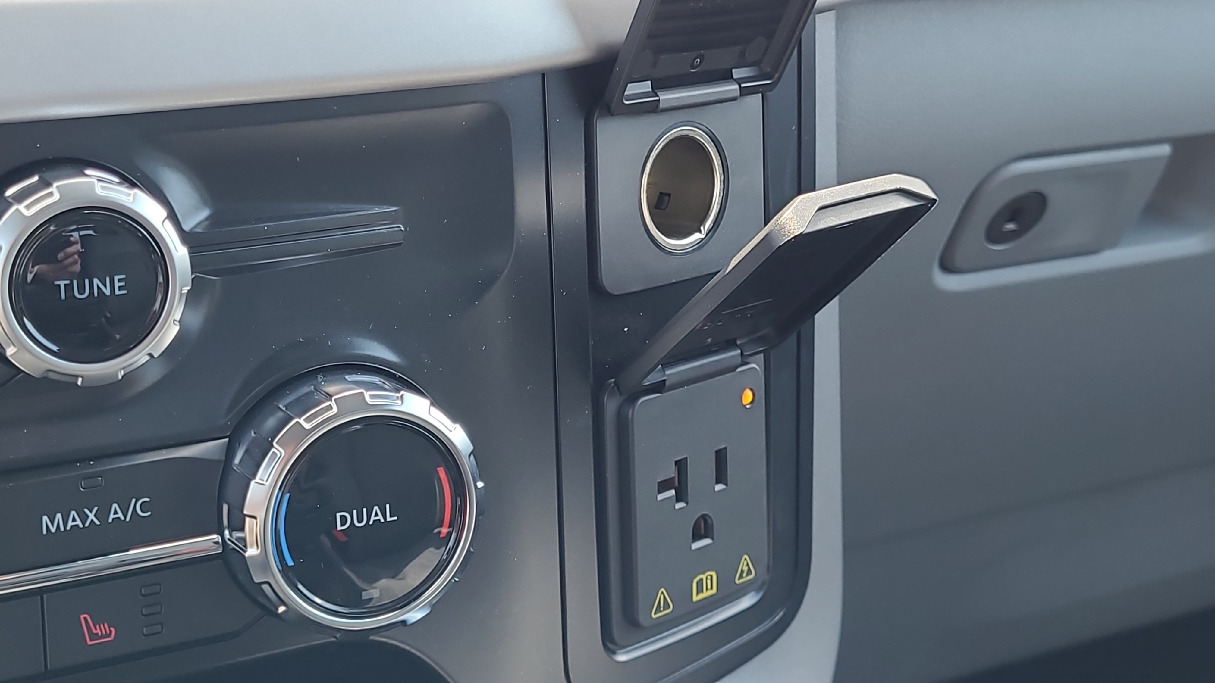 2023 Ford F-150 Lightning XLT