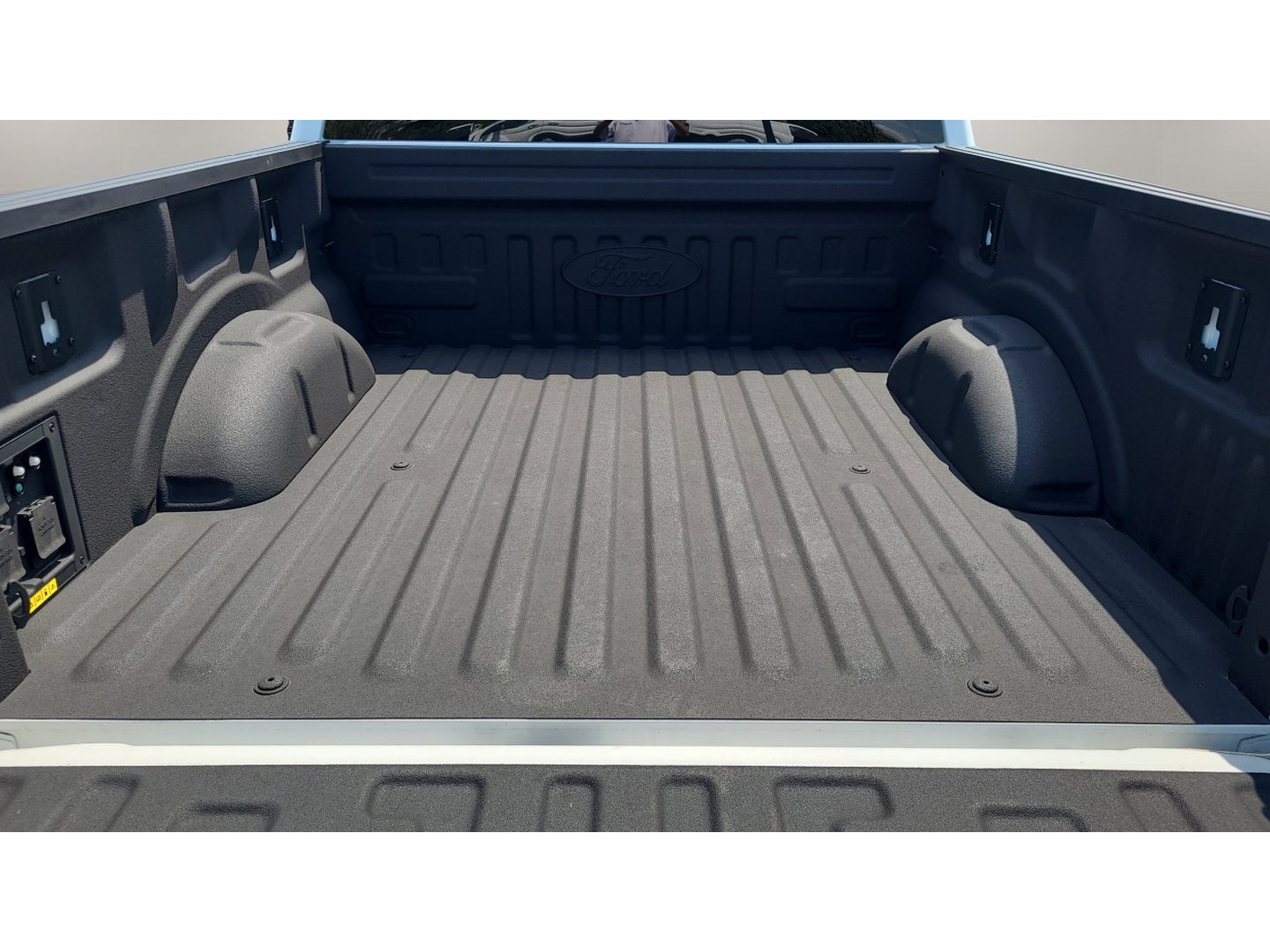2023 Ford F-150 Lightning XLT