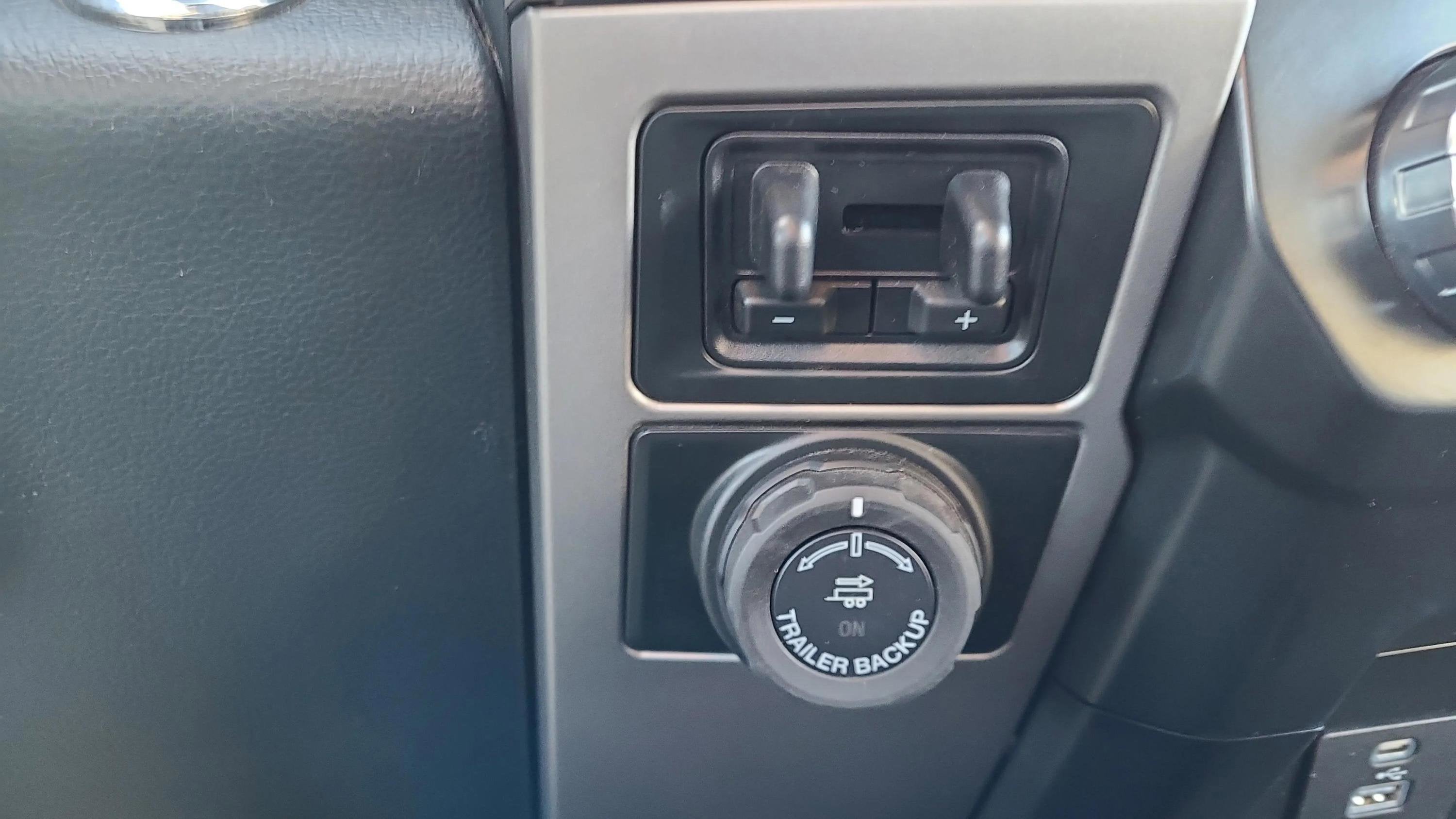 2022 Ford F-350SD Lariat DRW