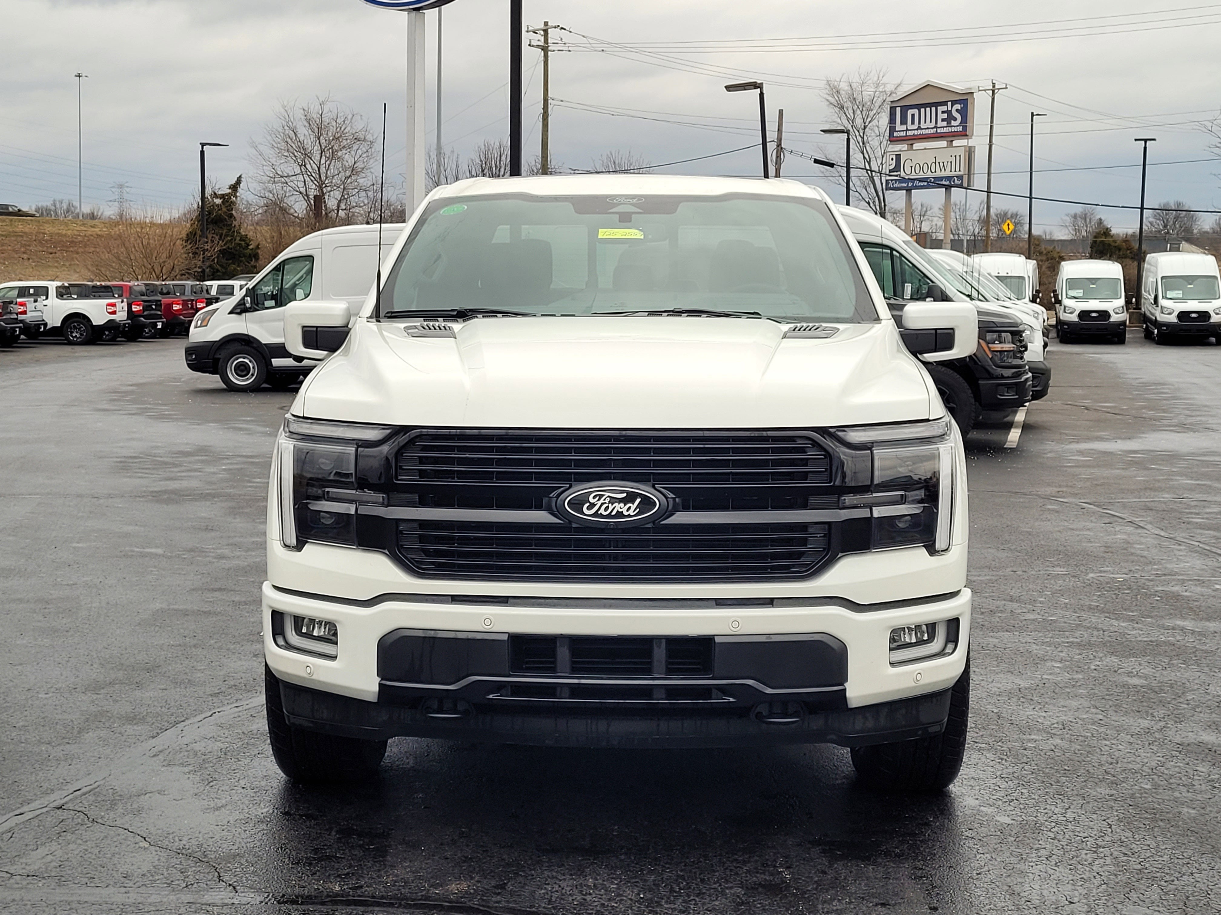 2025 Ford F-150 Platinum