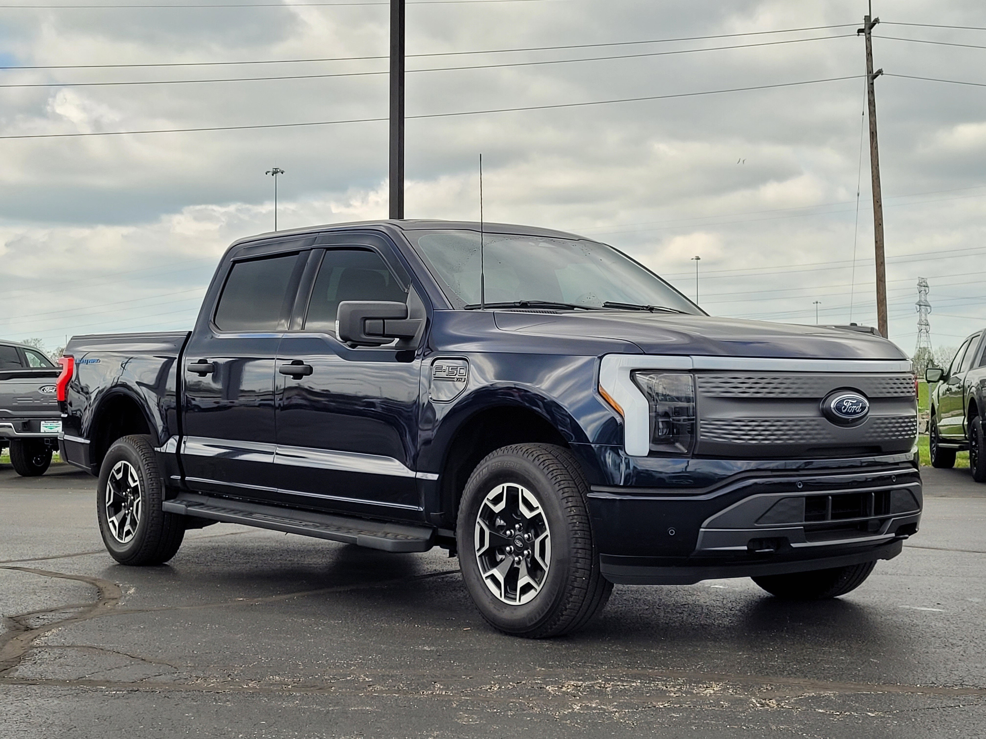 2023 Ford F-150 Lightning XLT