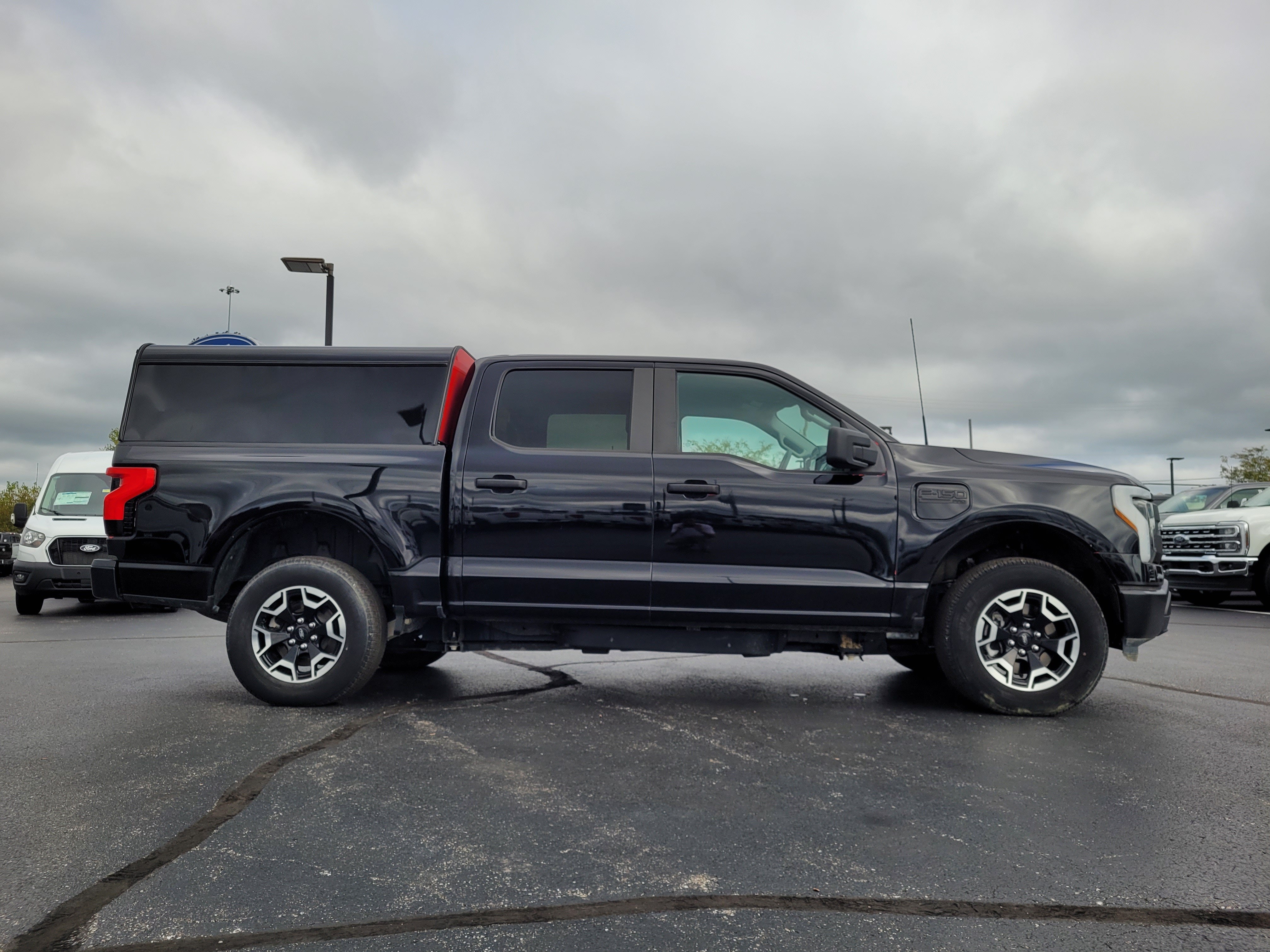 2022 Ford F-150 Lightning Pro
