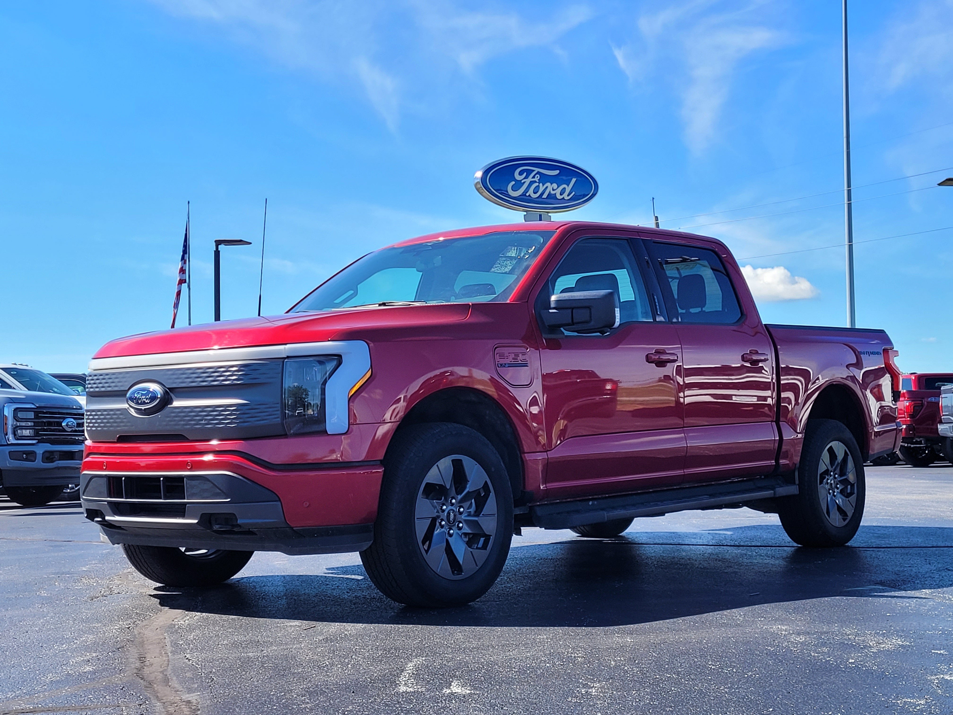 2023 Ford F-150 Lightning XLT