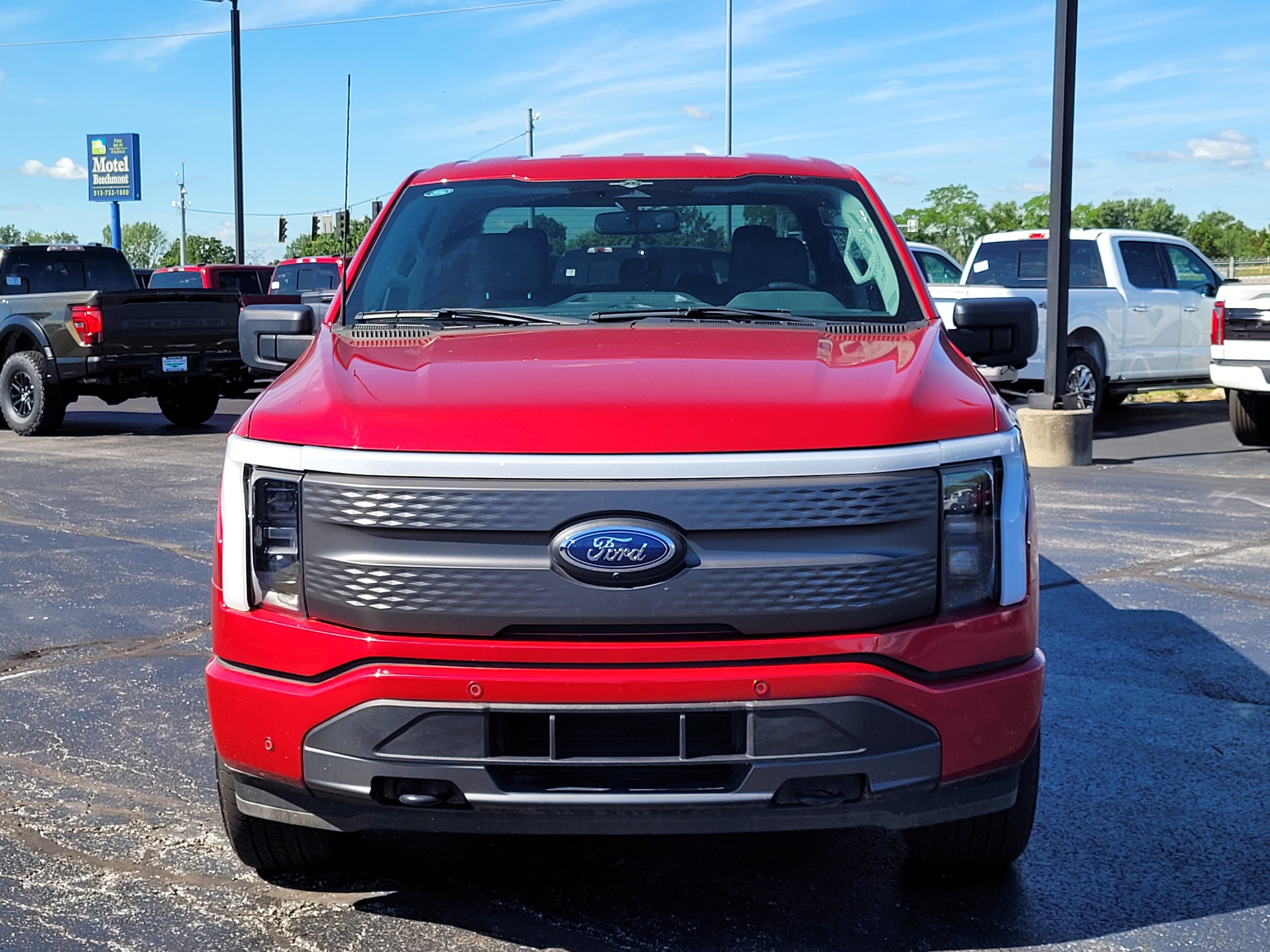 2023 Ford F-150 Lightning XLT