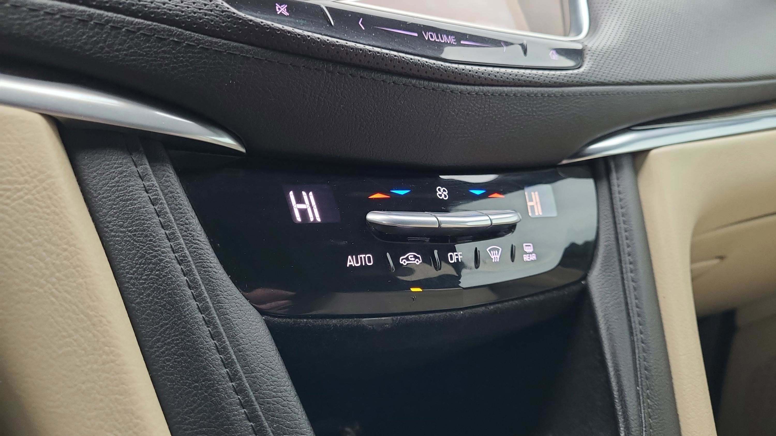 2017 Cadillac XT5 Base