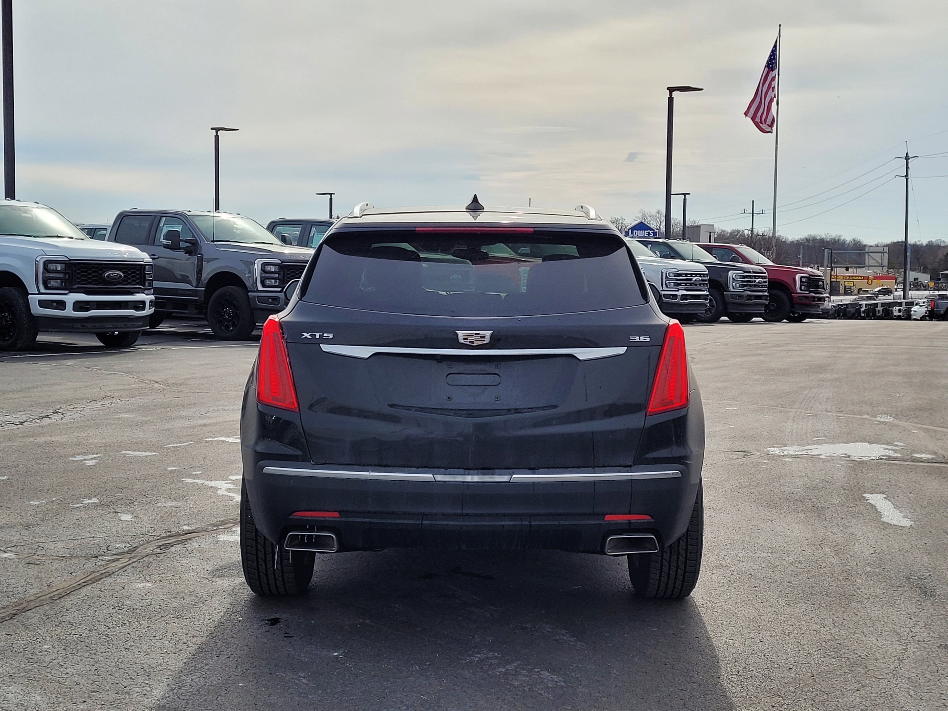 2017 Cadillac XT5 Base