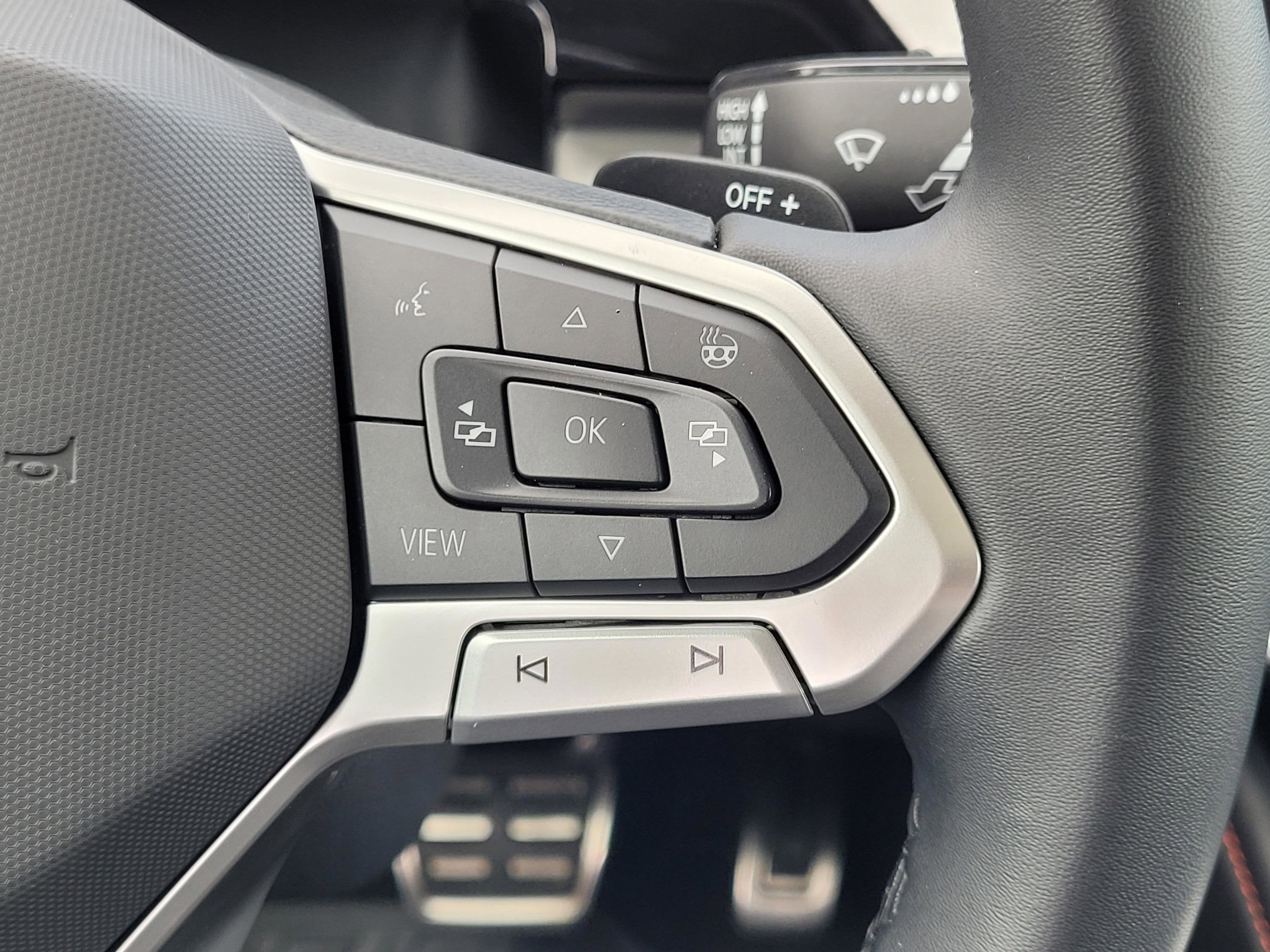2024 Volkswagen Atlas 2.0T Peak Edition SE w/Technology