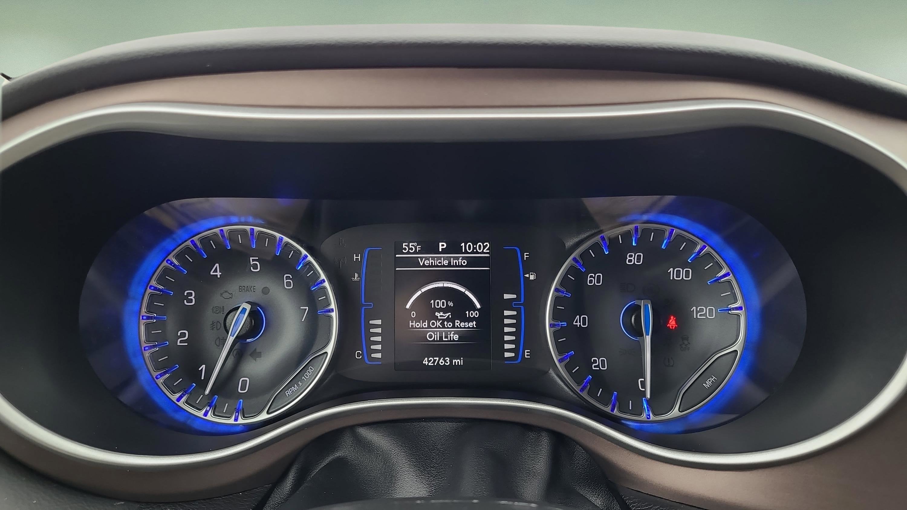 2023 Chrysler Voyager LX