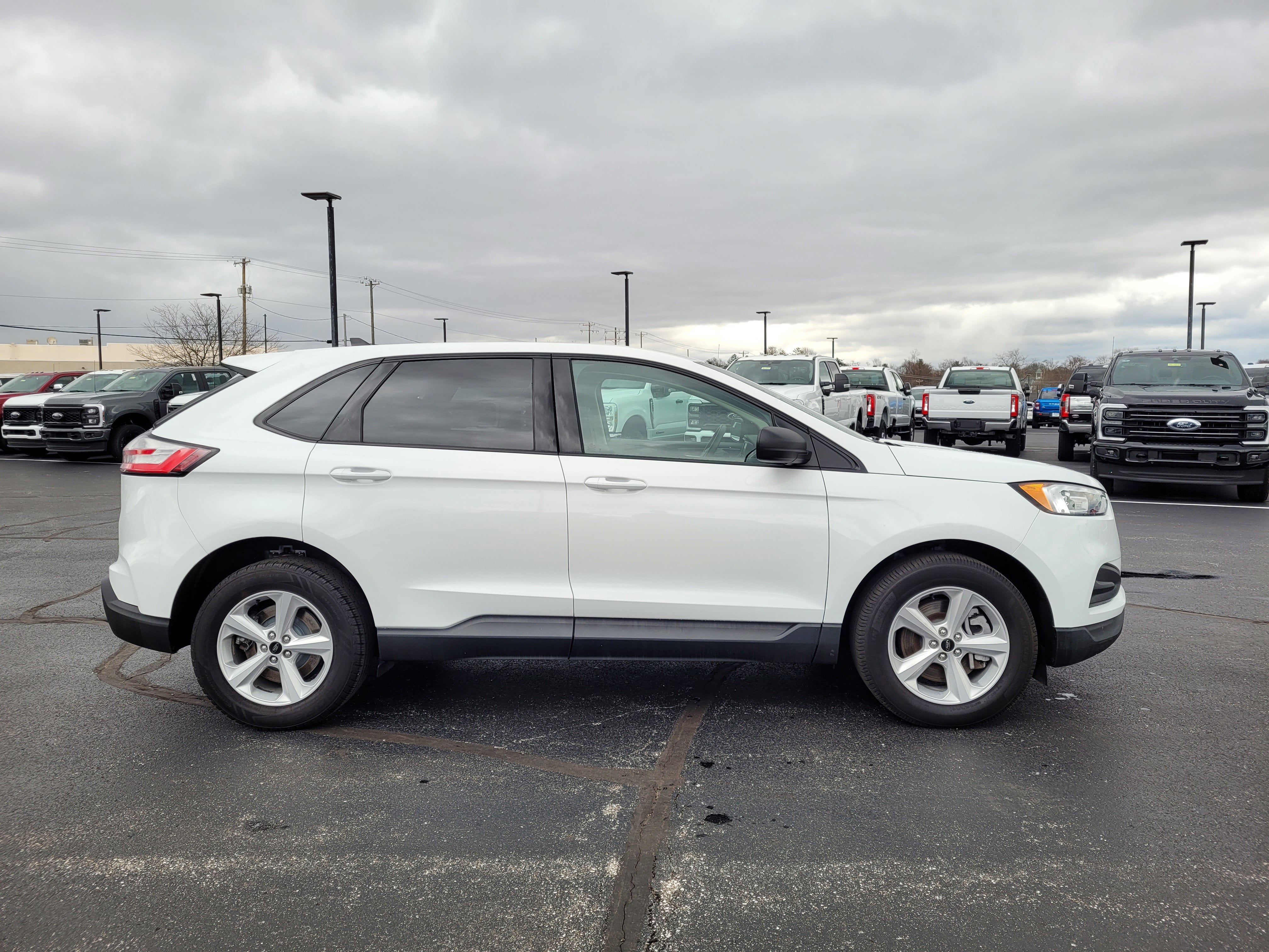 2024 Ford Edge SE