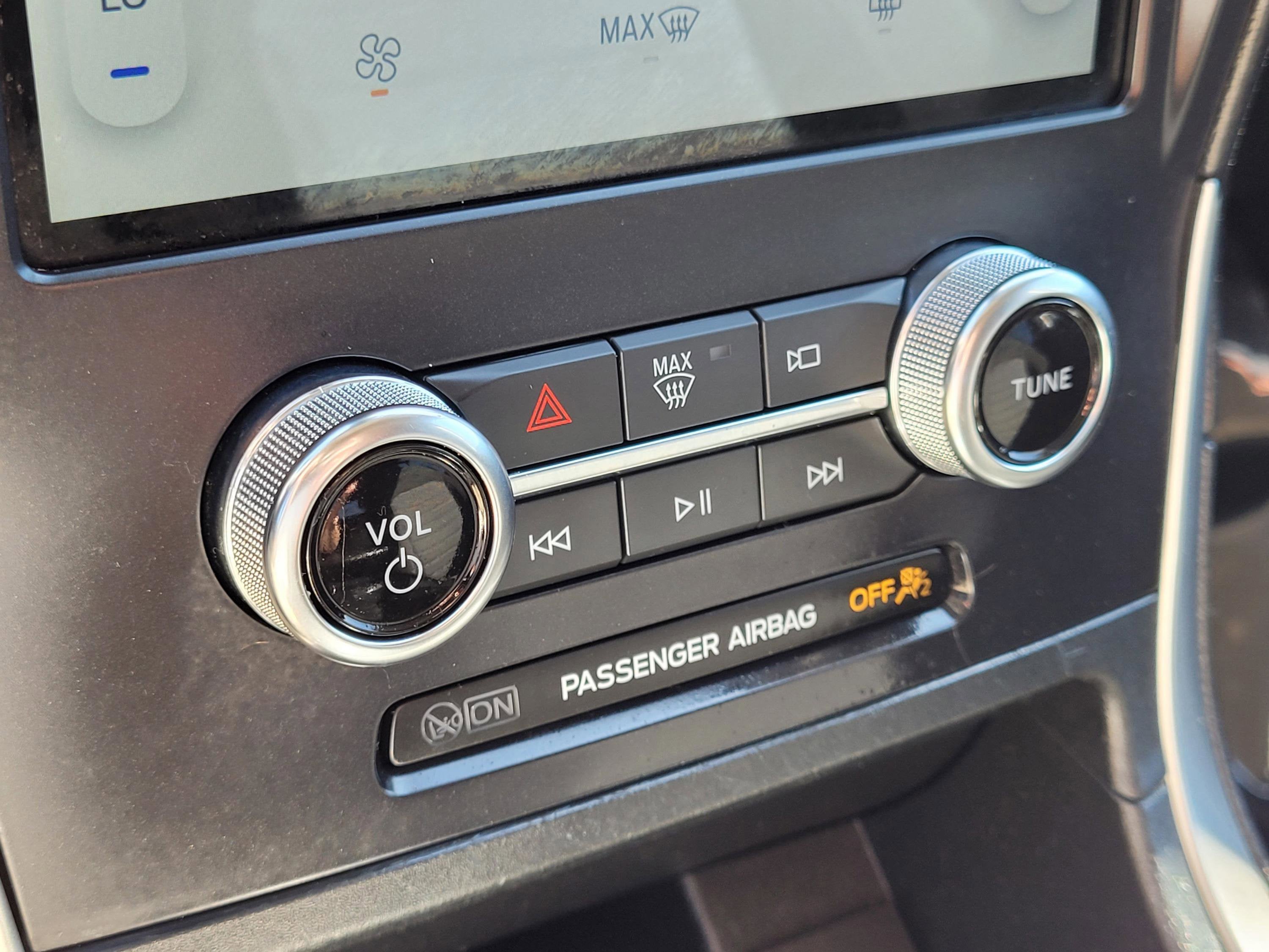 2024 Ford Edge SE