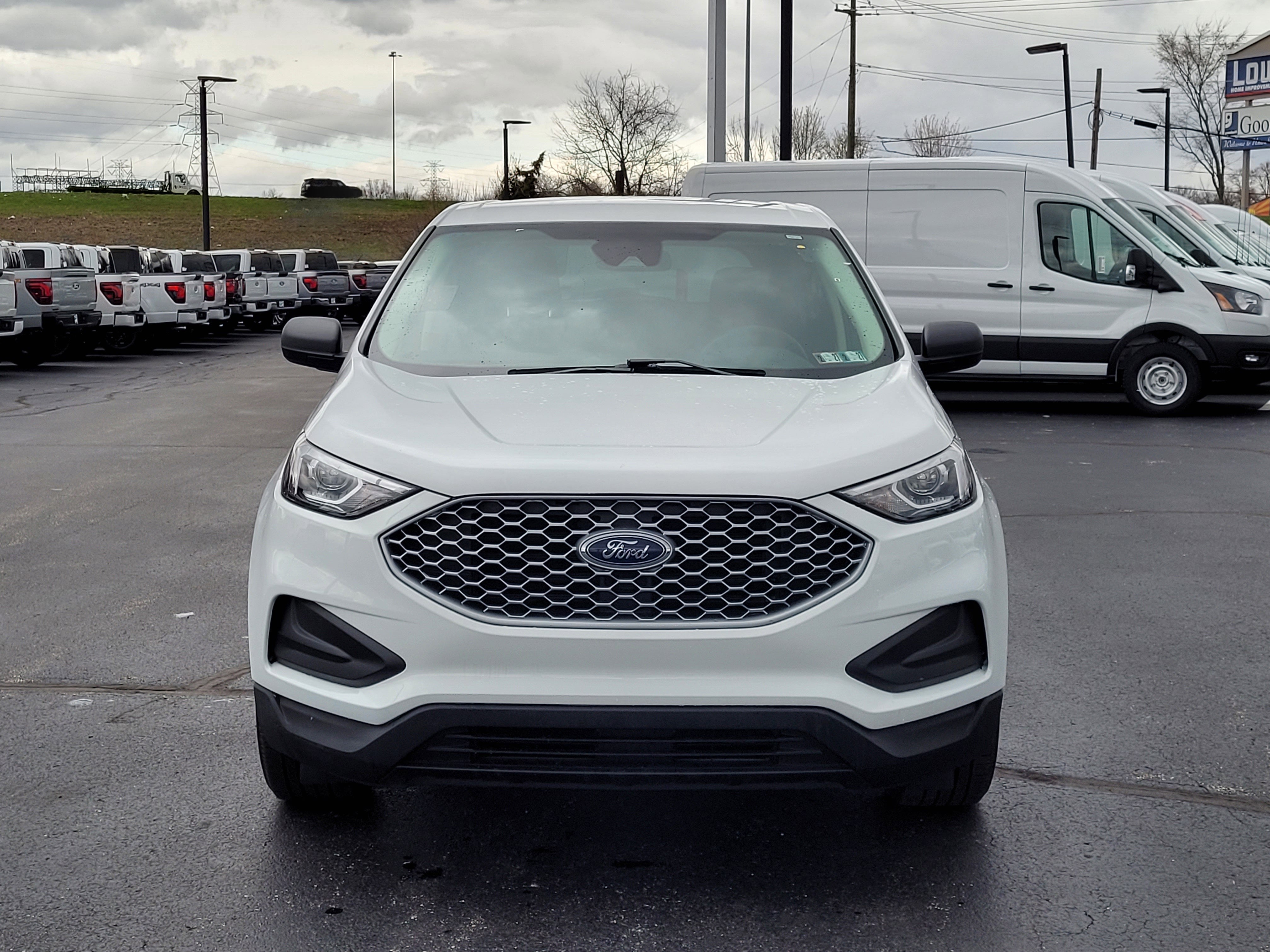 2024 Ford Edge SE