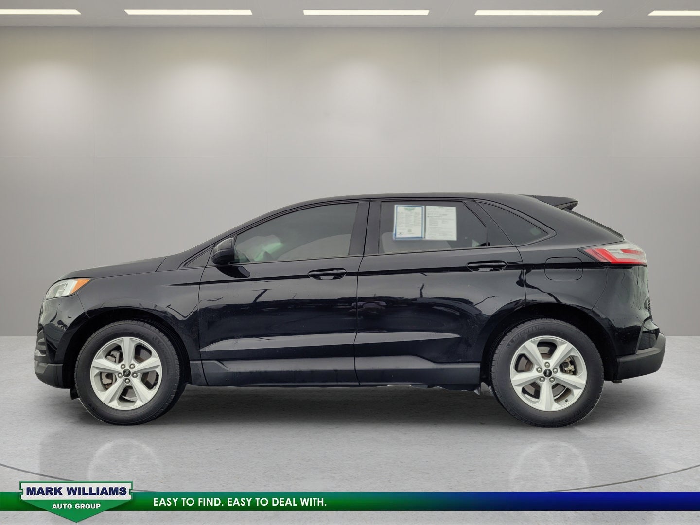 2023 Ford Edge SE