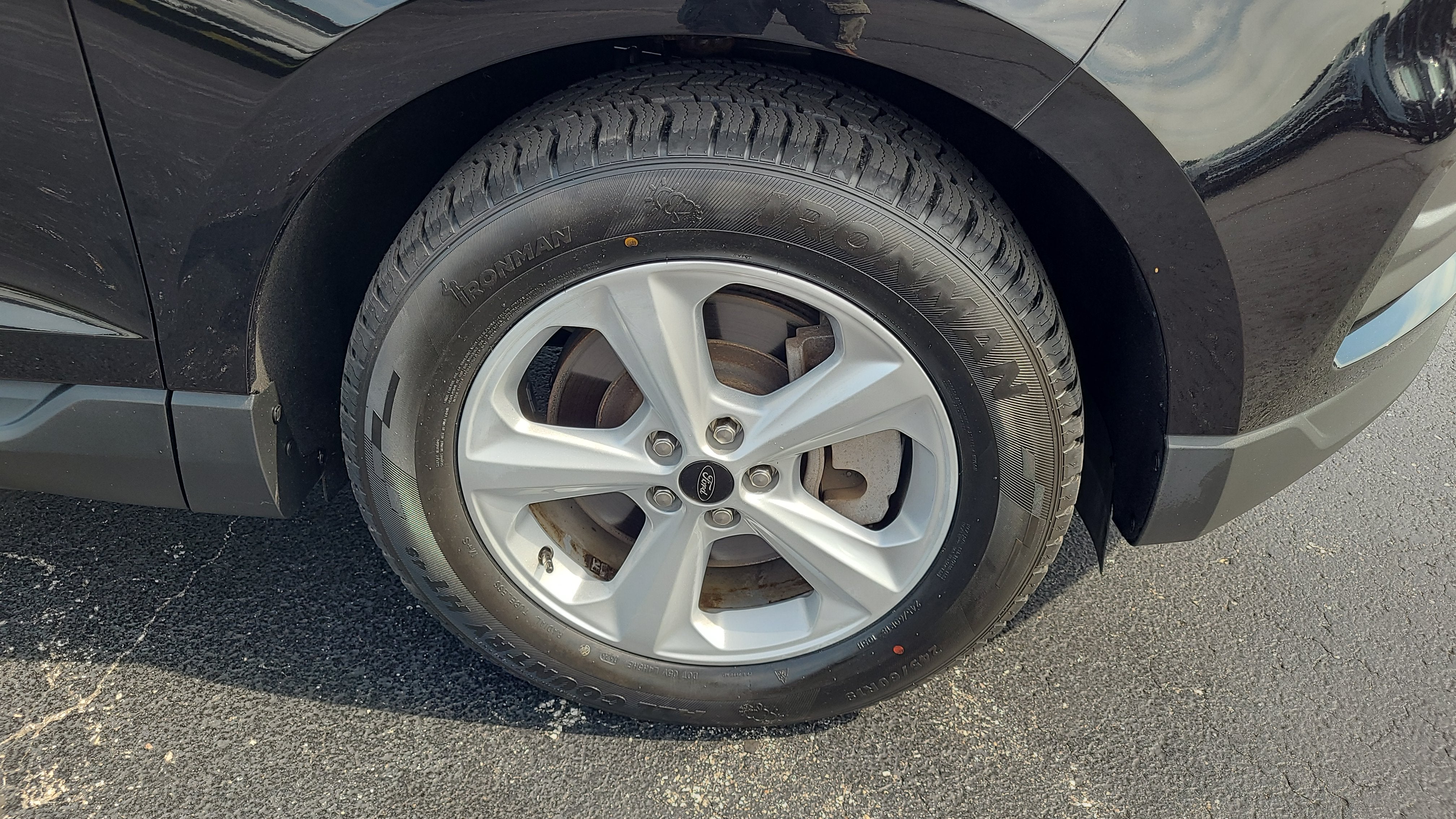2023 Ford Edge SE