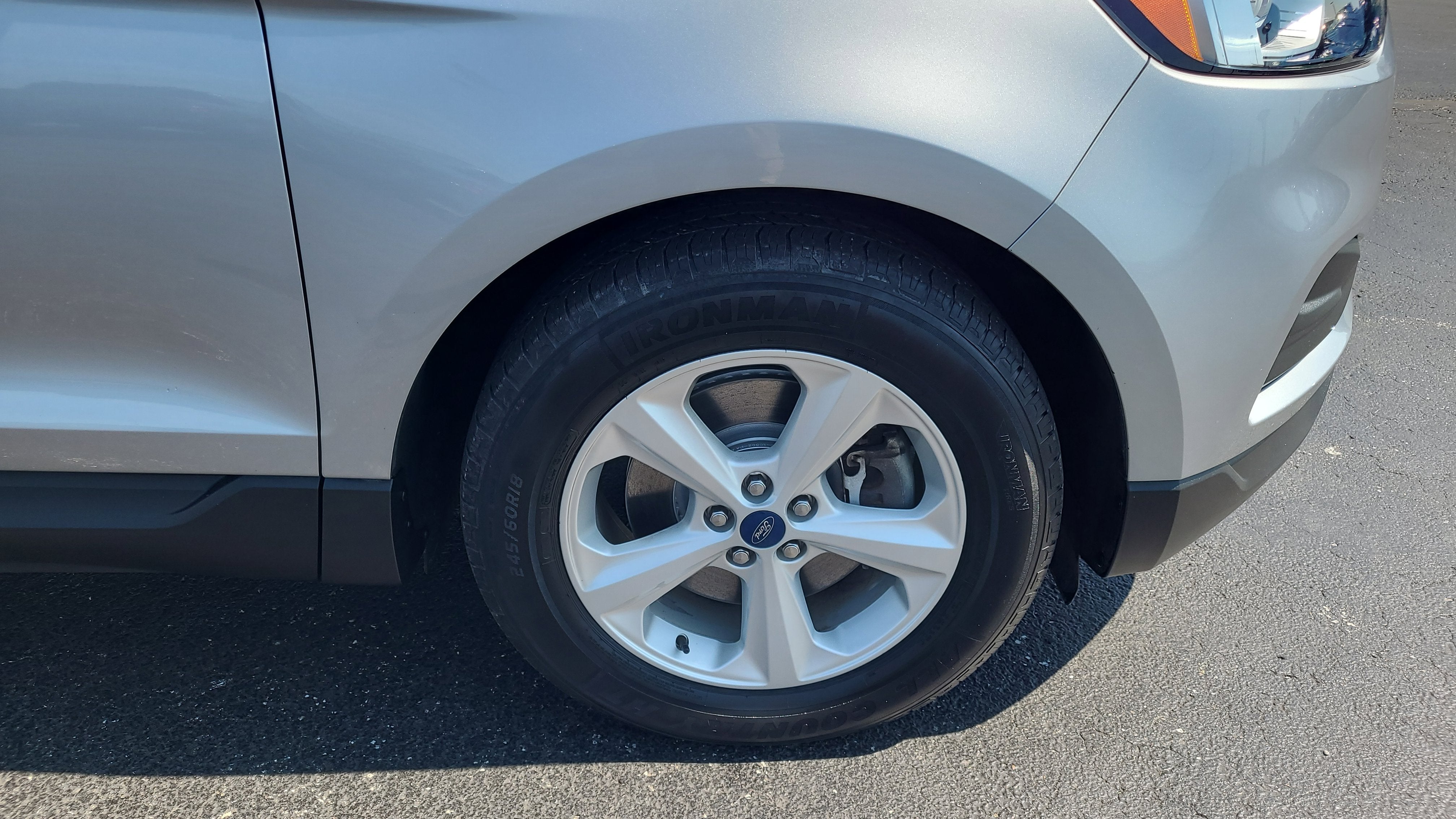 2020 Ford Edge SE