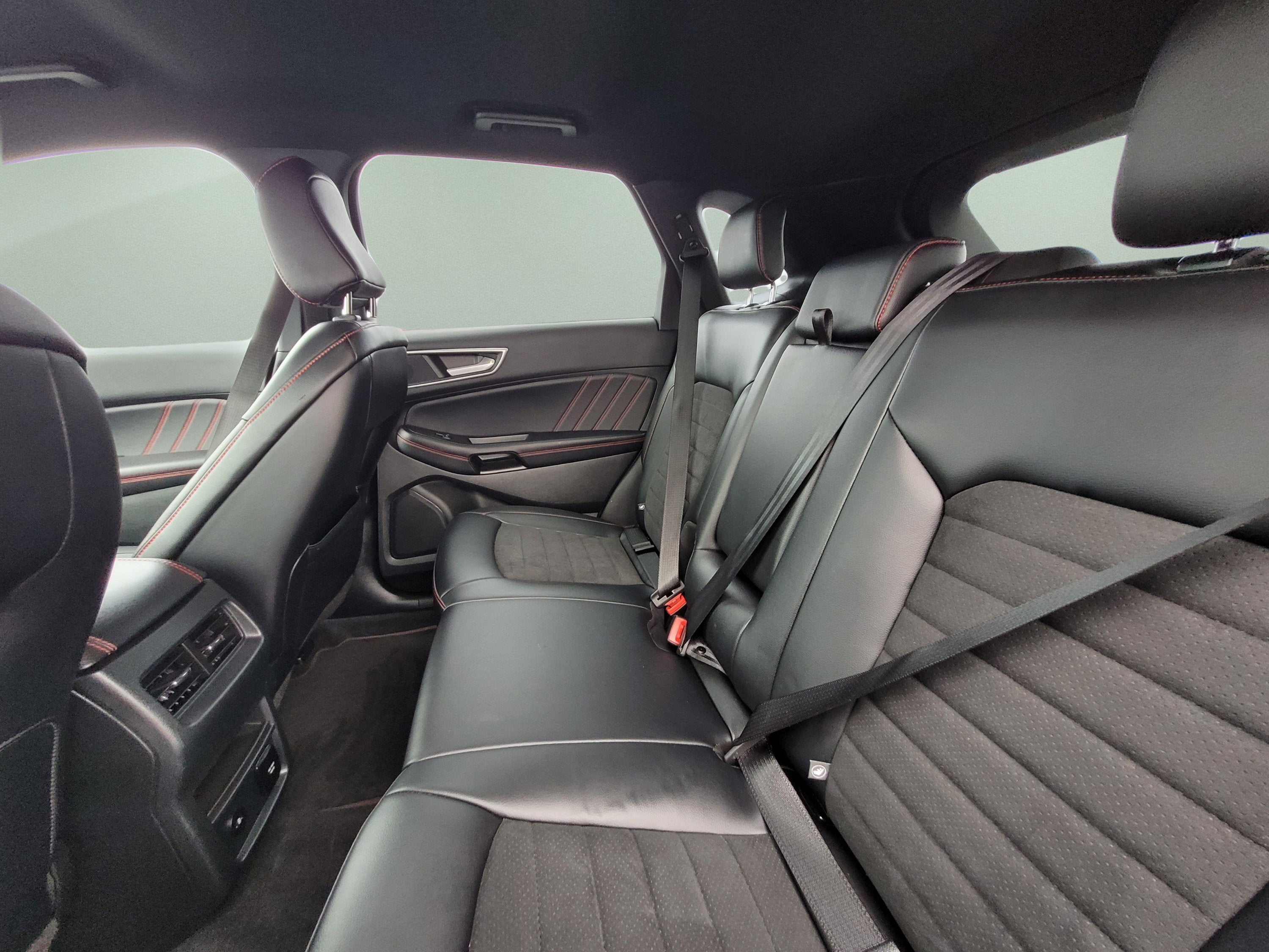 2023 Ford Edge ST Line