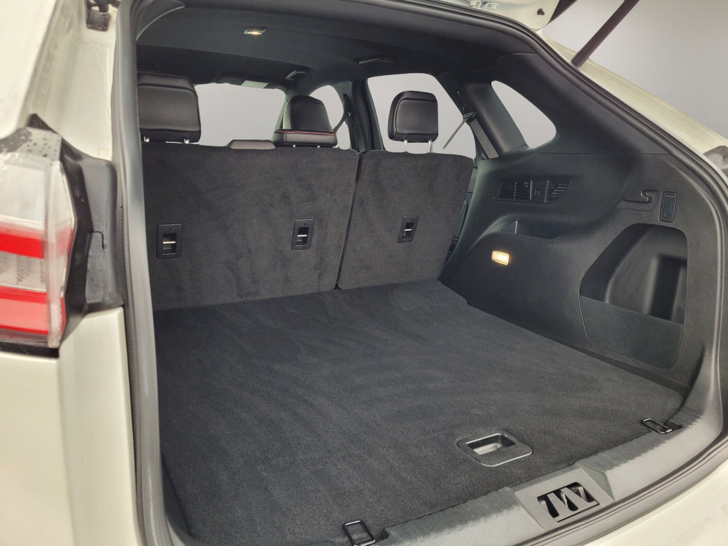 2023 Ford Edge ST Line