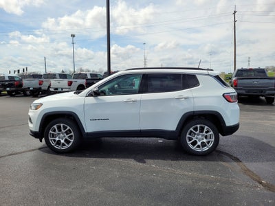 2022 Jeep Compass Latitude Lux