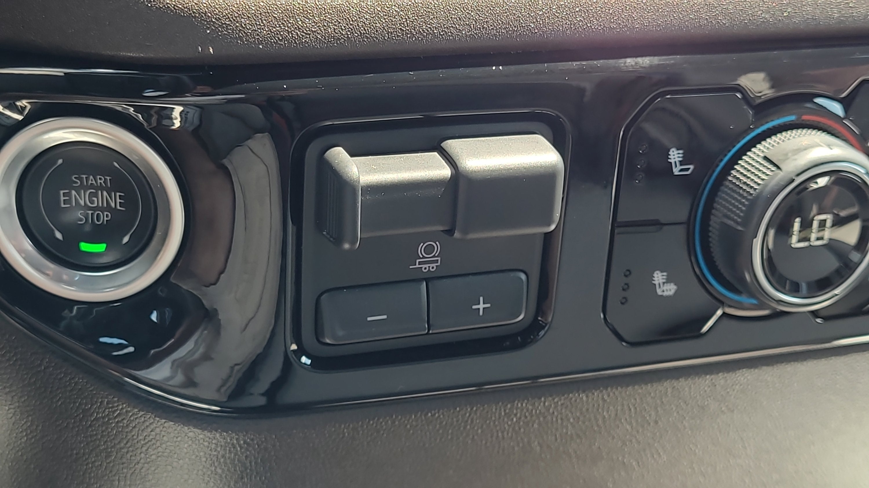 2024 Chevrolet Silverado 1500 LT LT1