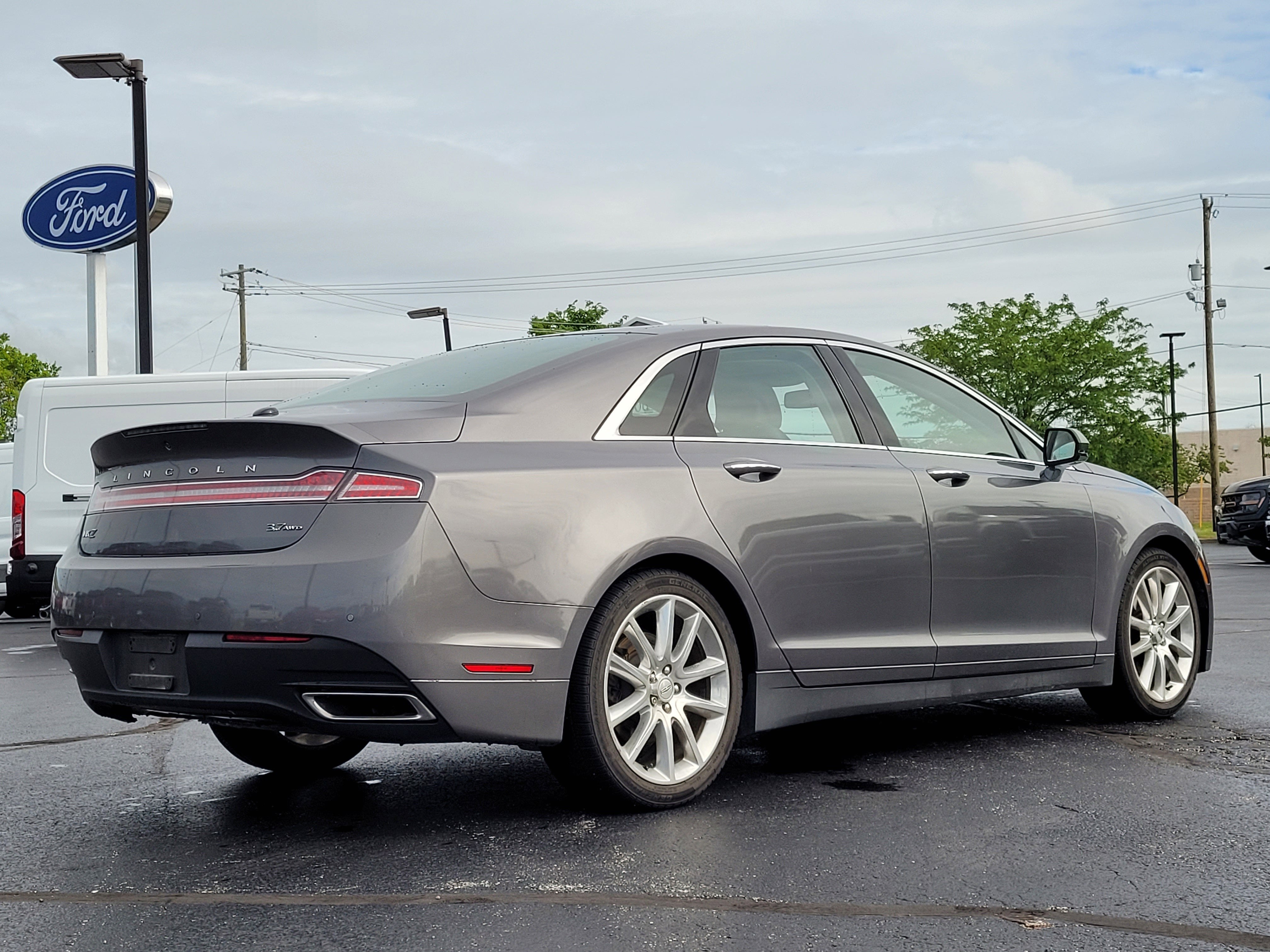 2014 Lincoln MKZ Base