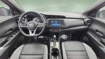 2022 Nissan Kicks SR