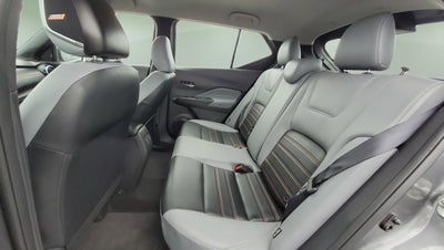 2022 Nissan Kicks SR