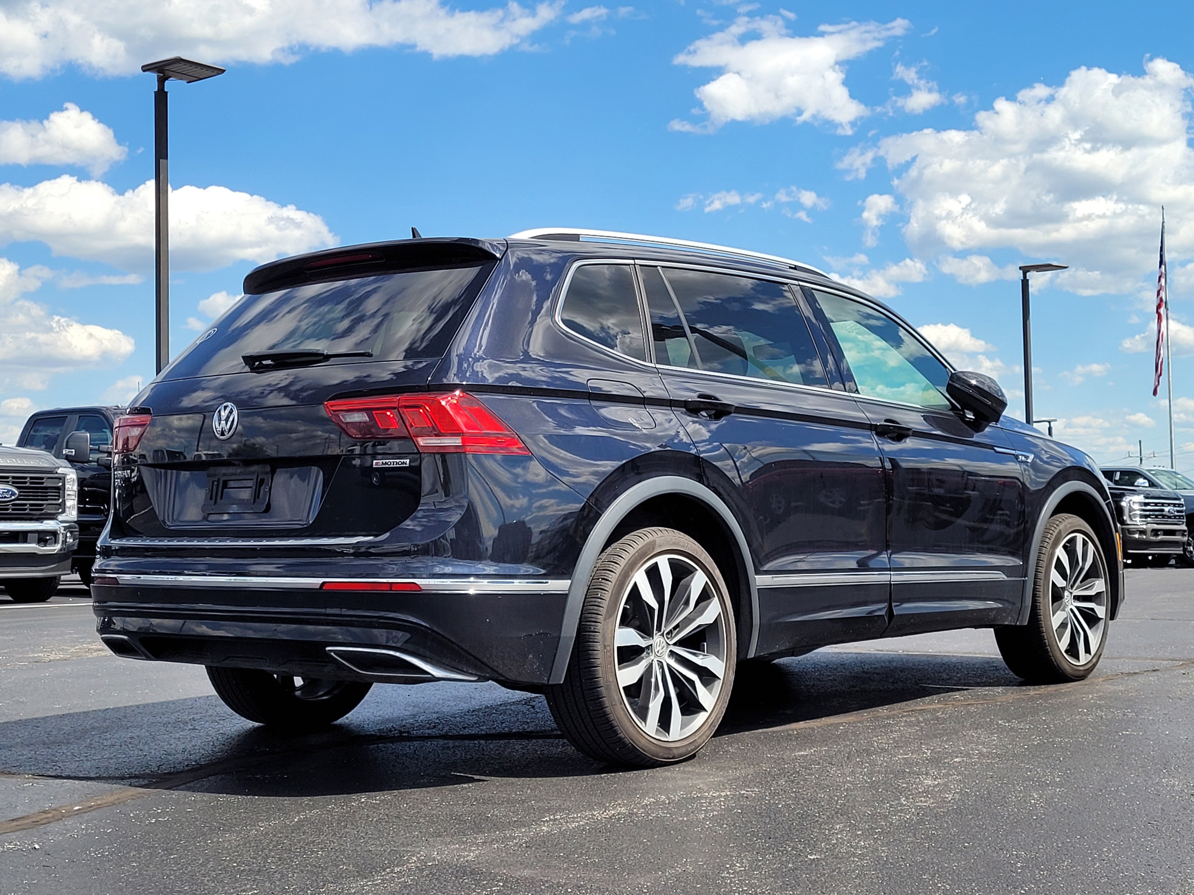 2019 Volkswagen Tiguan 2.0T SEL Premium R-Line 4Motion