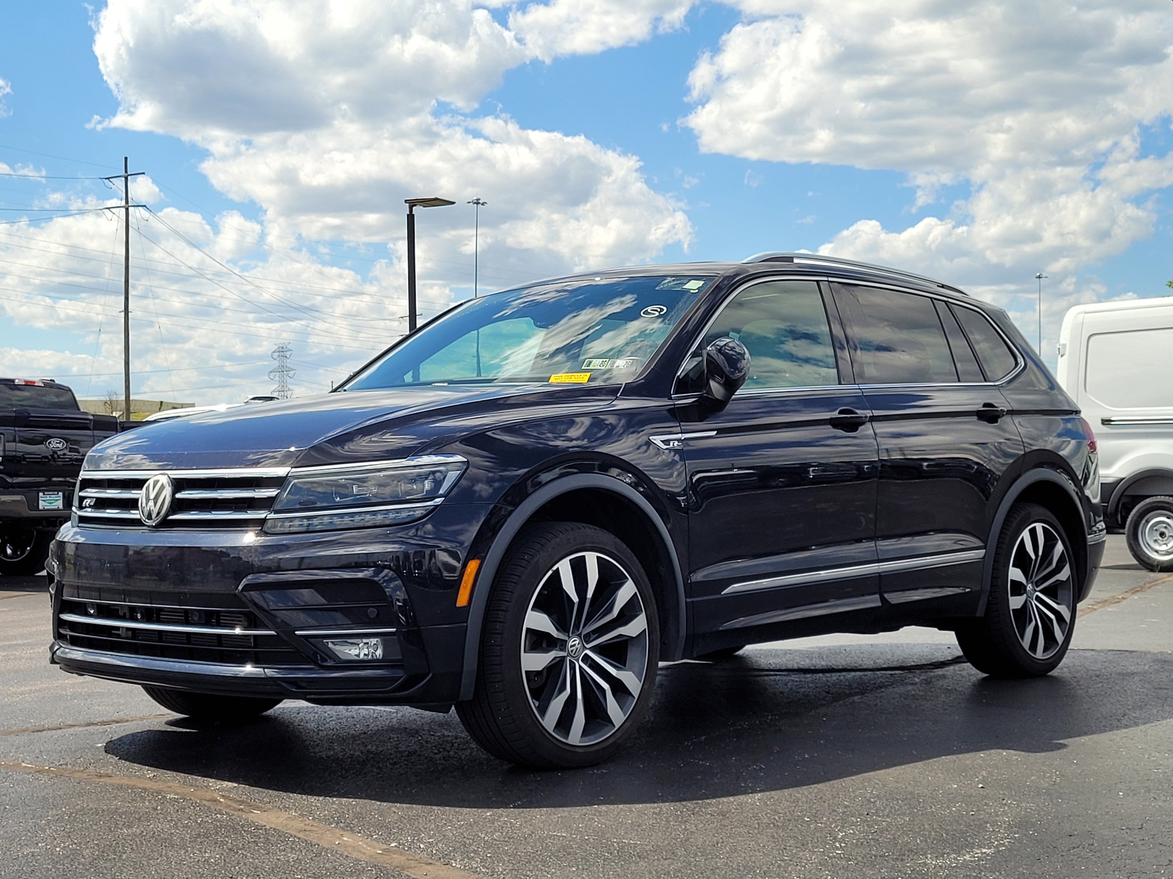 2019 Volkswagen Tiguan 2.0T SEL Premium R-Line 4Motion