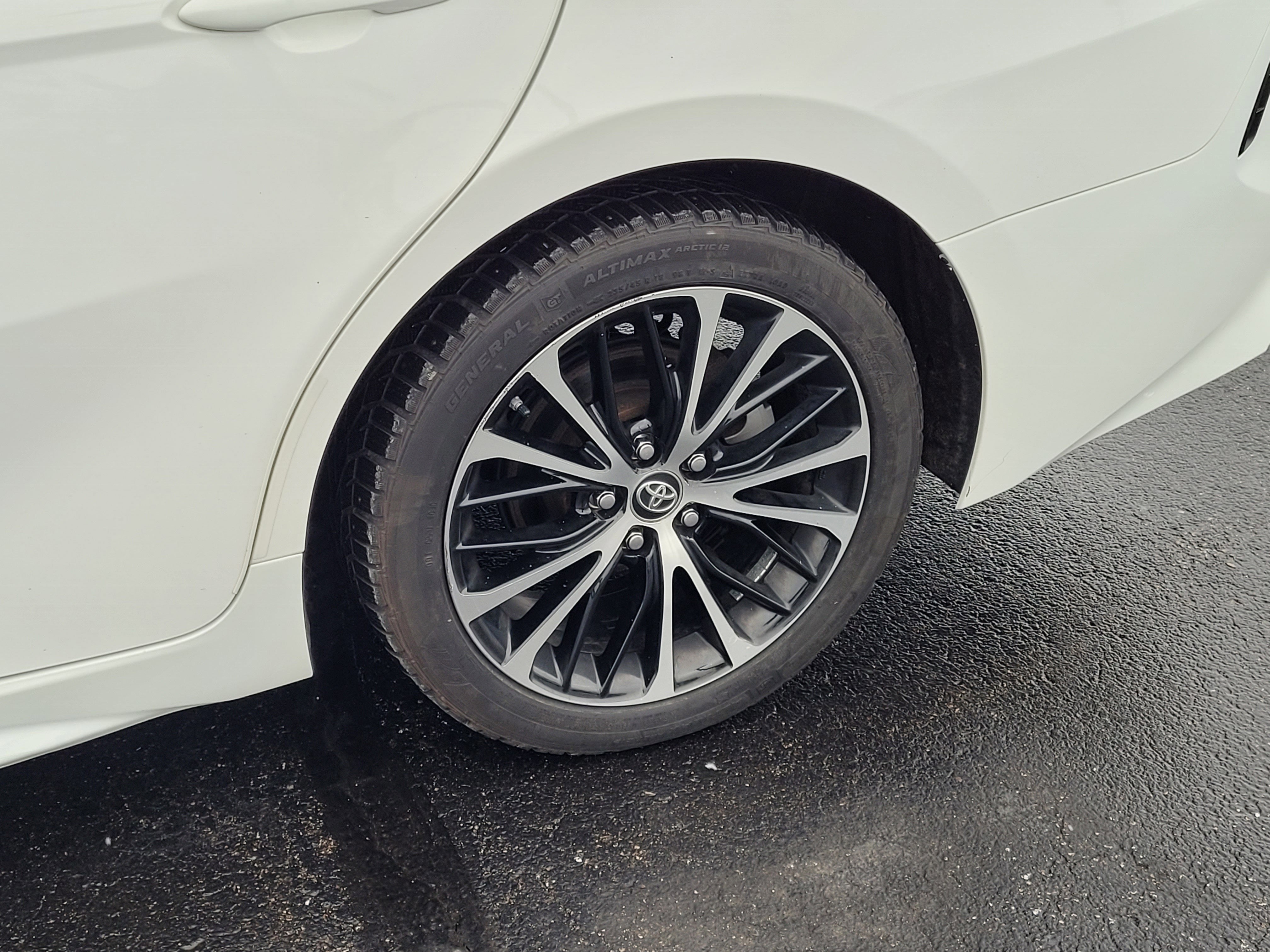 2019 Toyota Camry SE