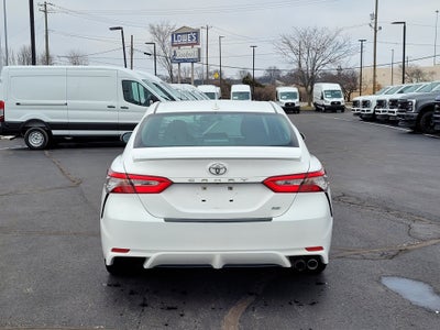 2019 Toyota Camry SE