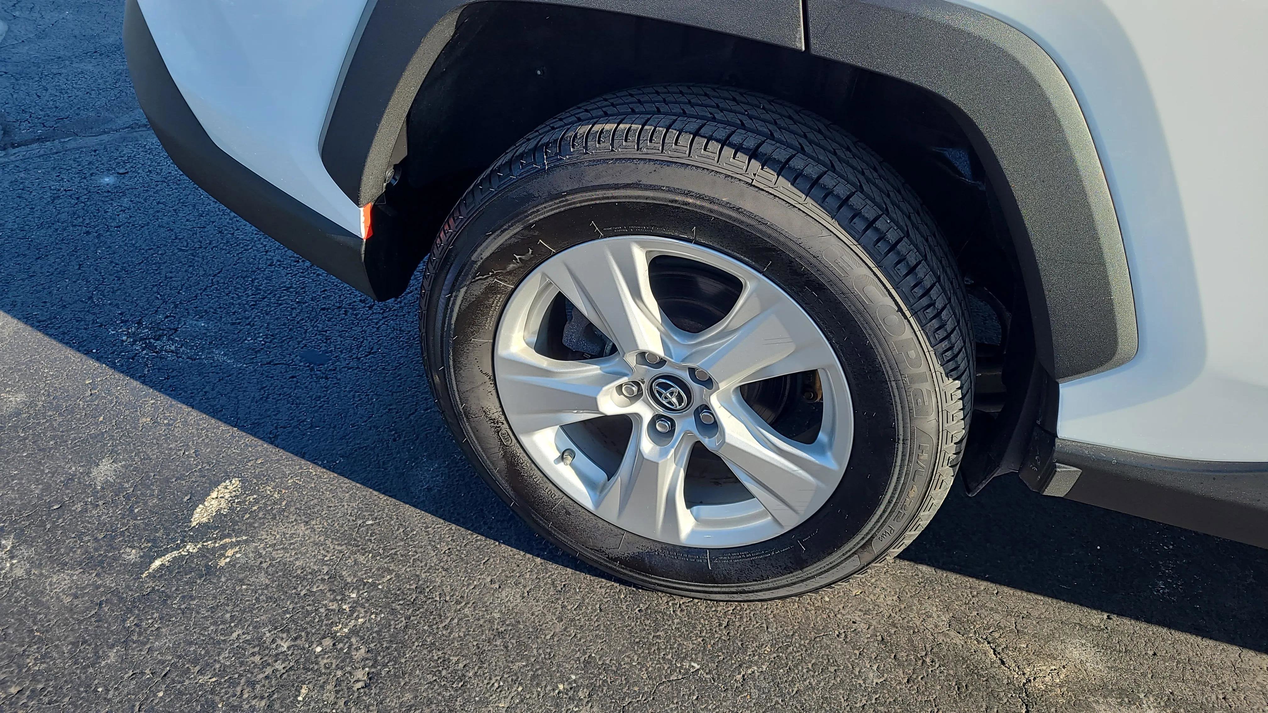 2021 Toyota RAV4 Hybrid LE