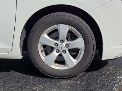 2016 Toyota Sienna LE 8 Passenger